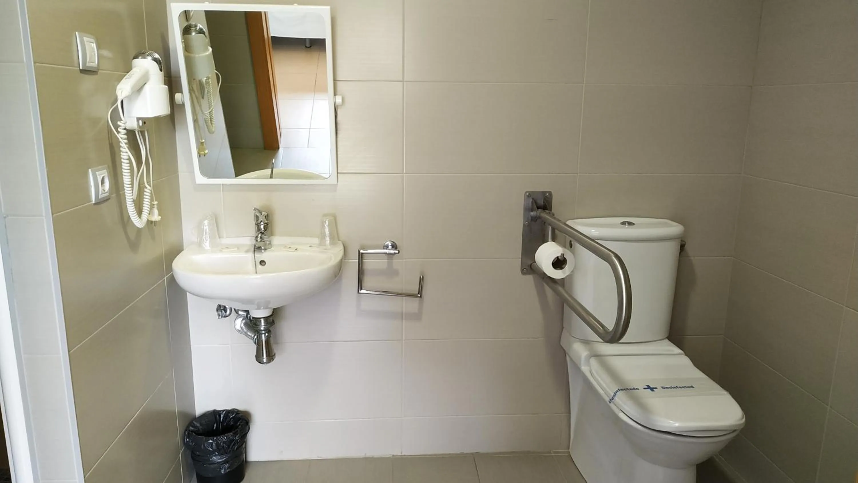 Bathroom in Alcocebre Suites Hotel