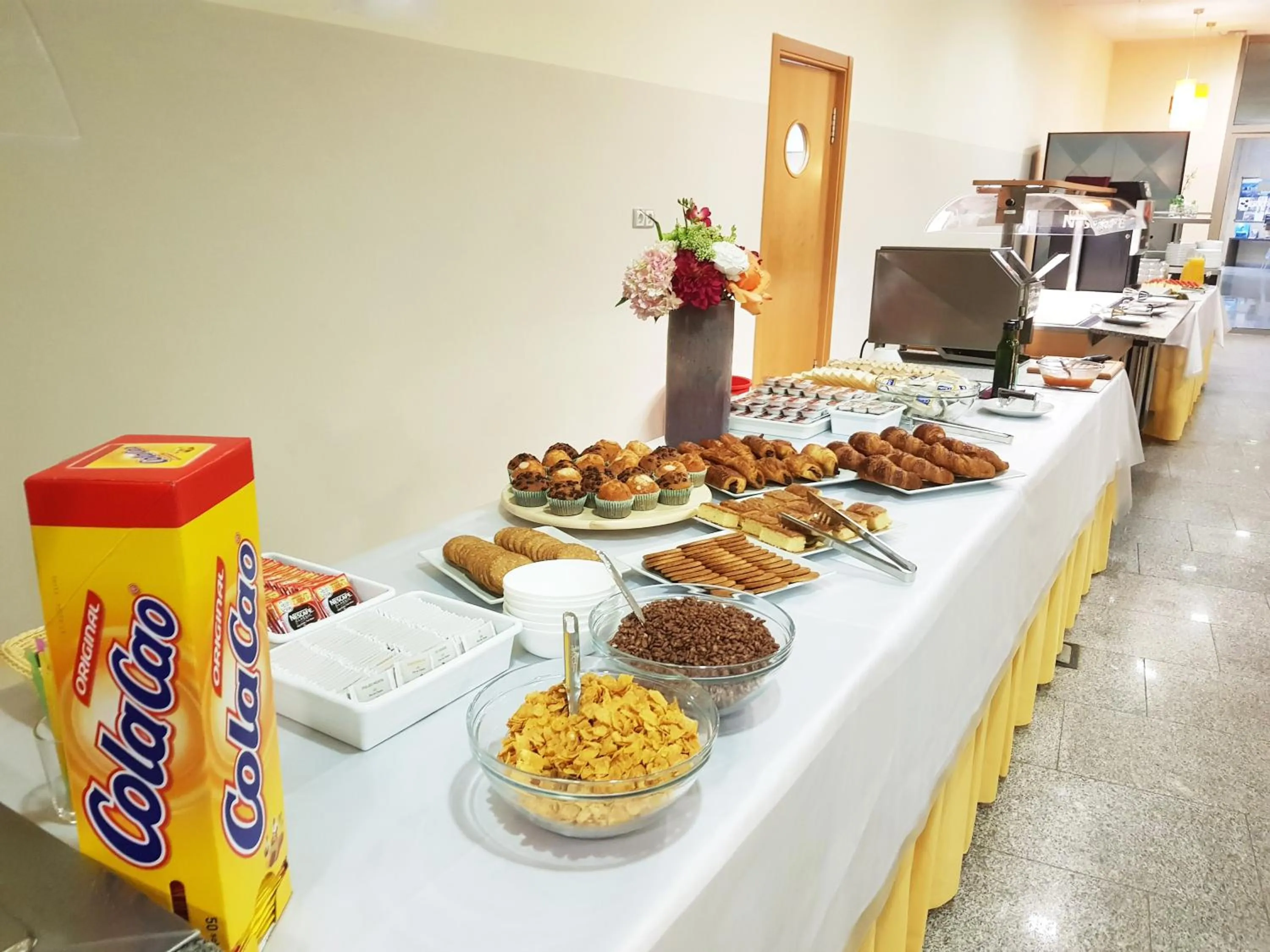 Food in Alcocebre Suites Hotel