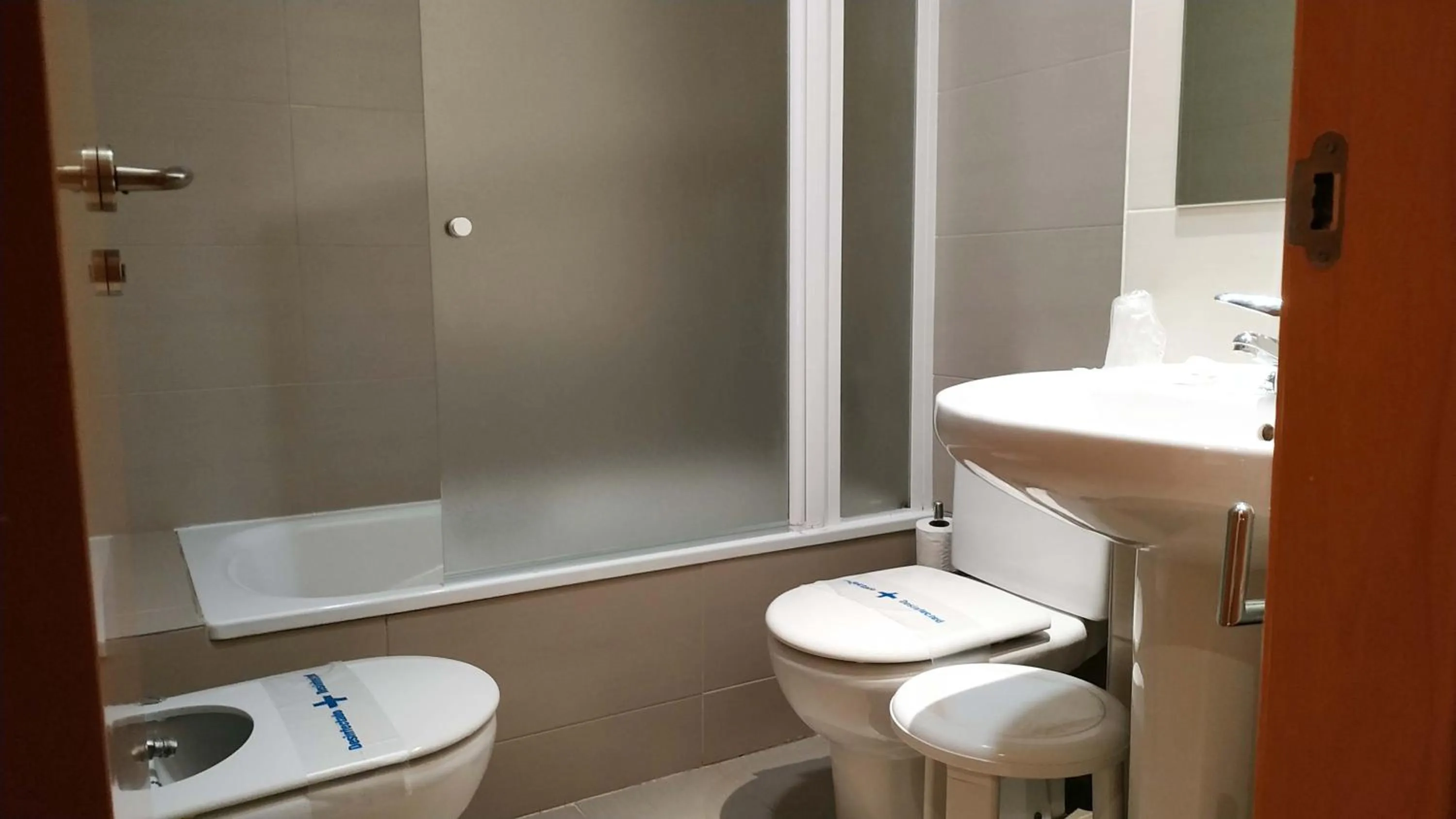 Bathroom in Alcocebre Suites Hotel