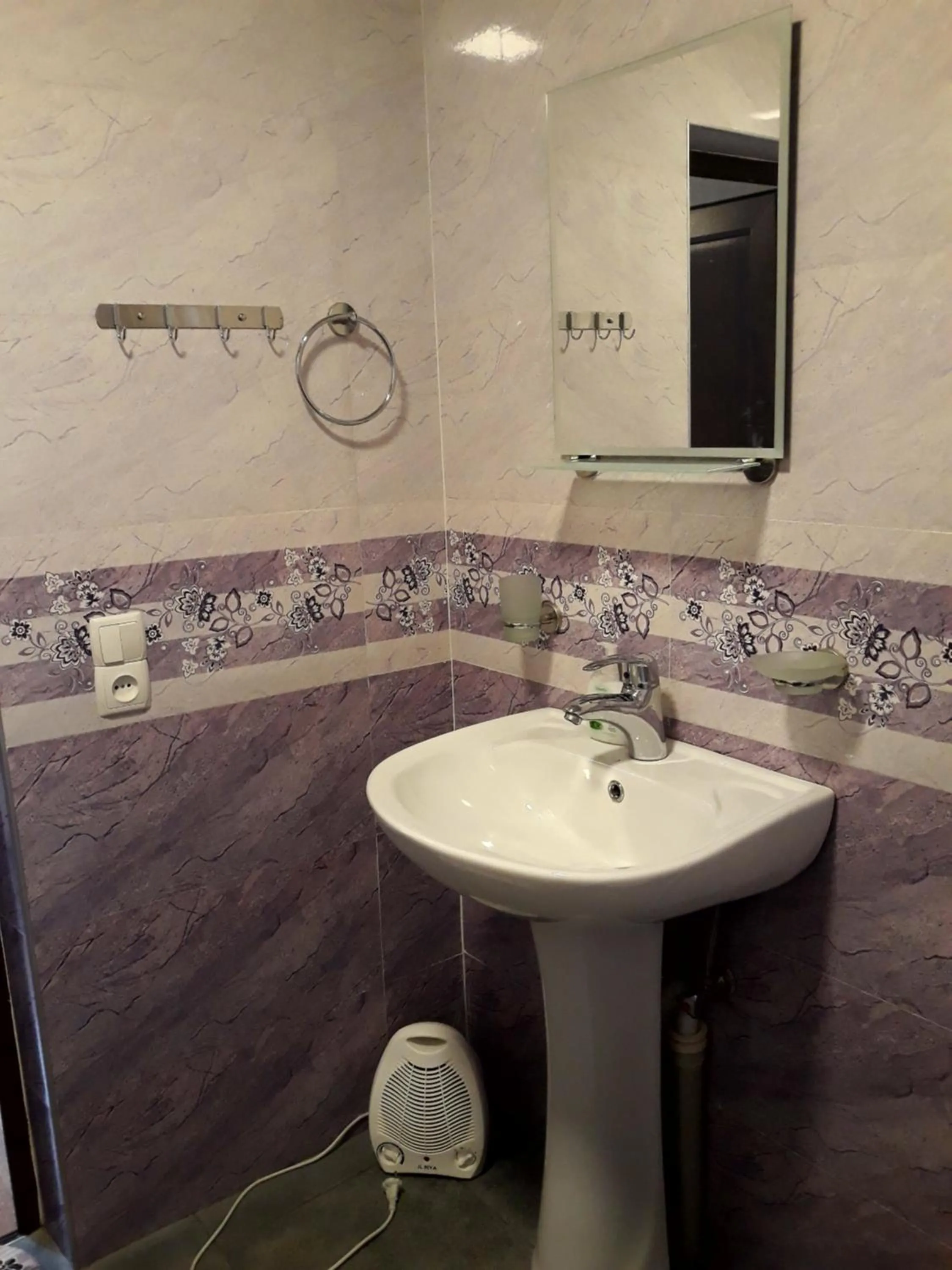 Standard Double or Twin Room with Garden View - single occupancy in Irina's Guesthouse