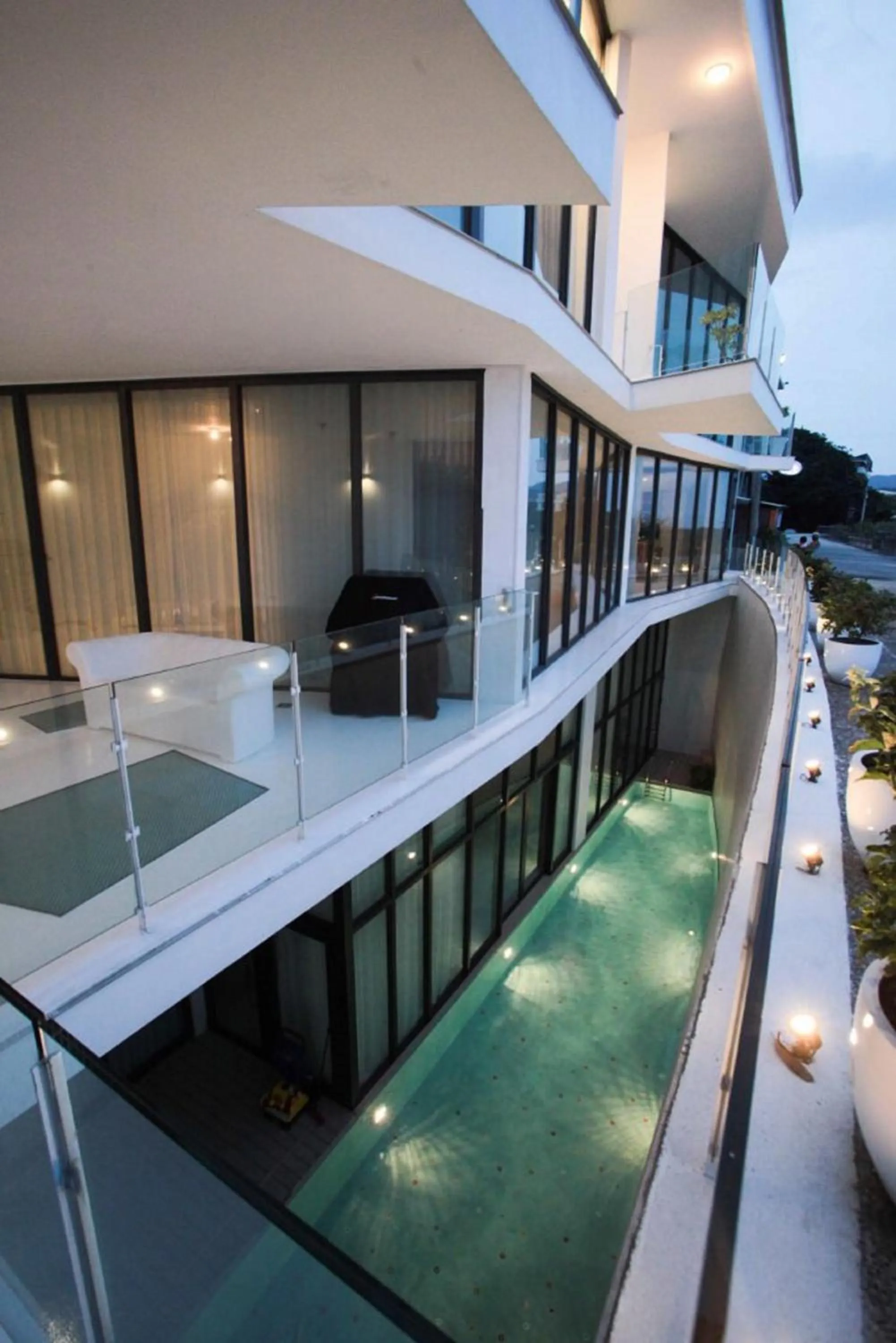 Swimming pool in Play Hotel