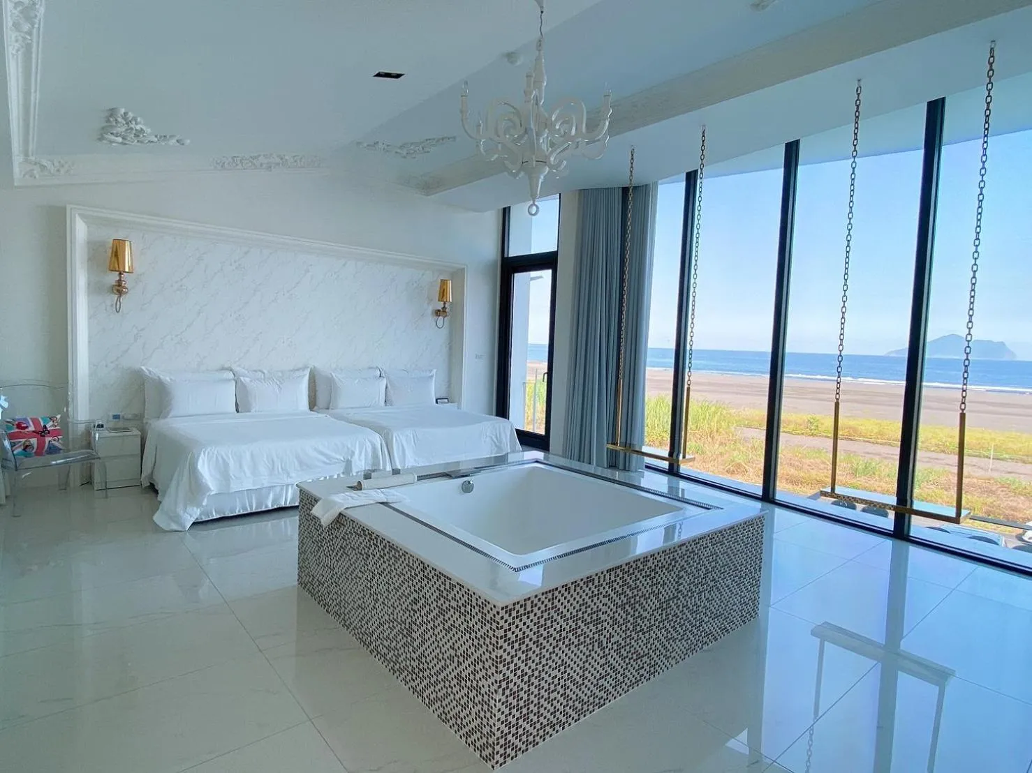 Bedroom in Play Hotel