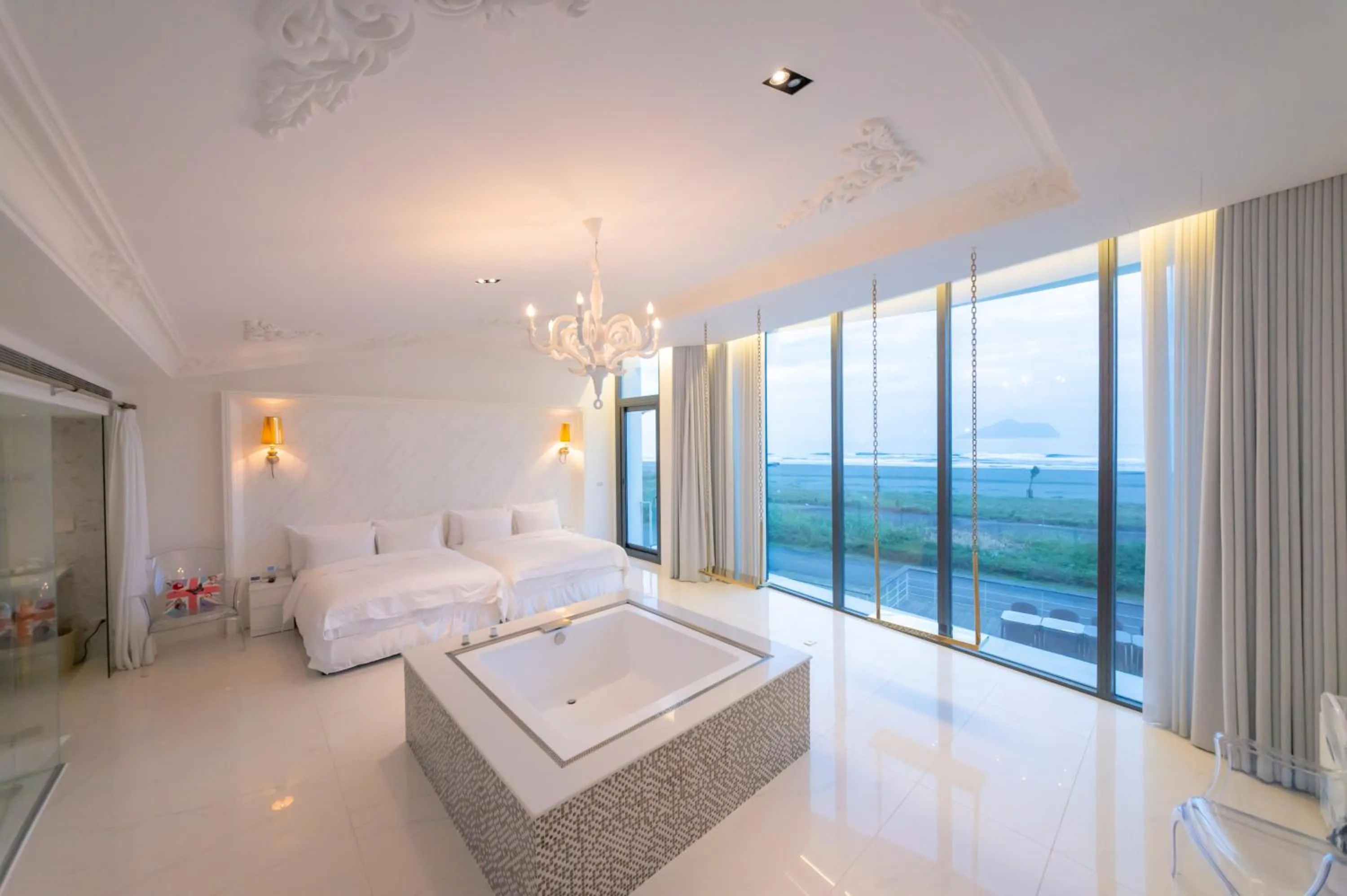 Photo of the whole room in Play Hotel