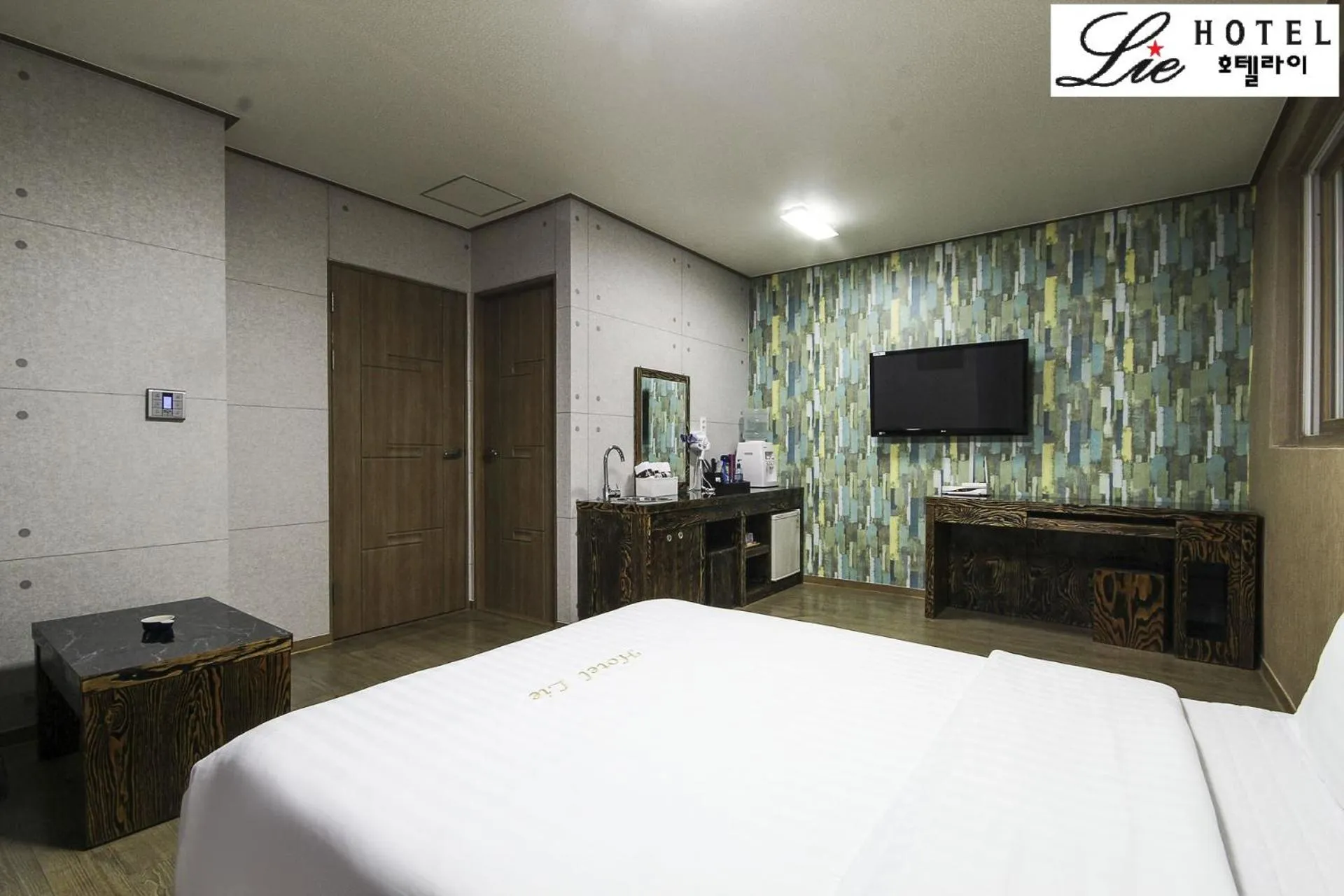 Decorative detail, Bed in Hotel Lie