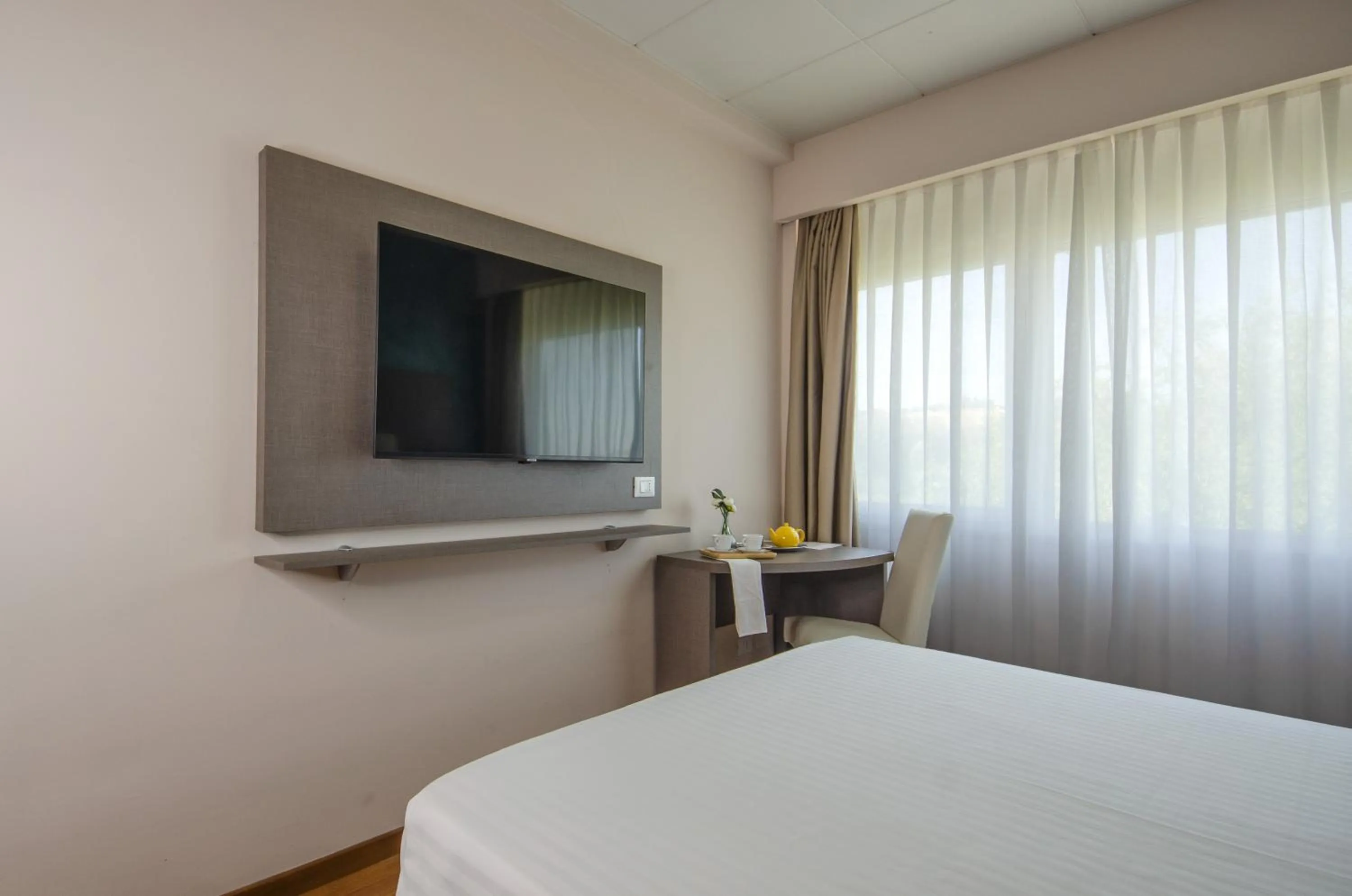 TV and multimedia, Bed in Hotel Palace del Conero