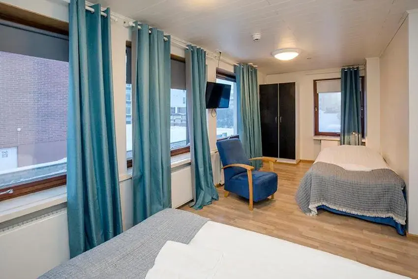 Twin Room with Private Bathroom in Villa Kemi Twin Room with Private Bathroom in Villa Kemi