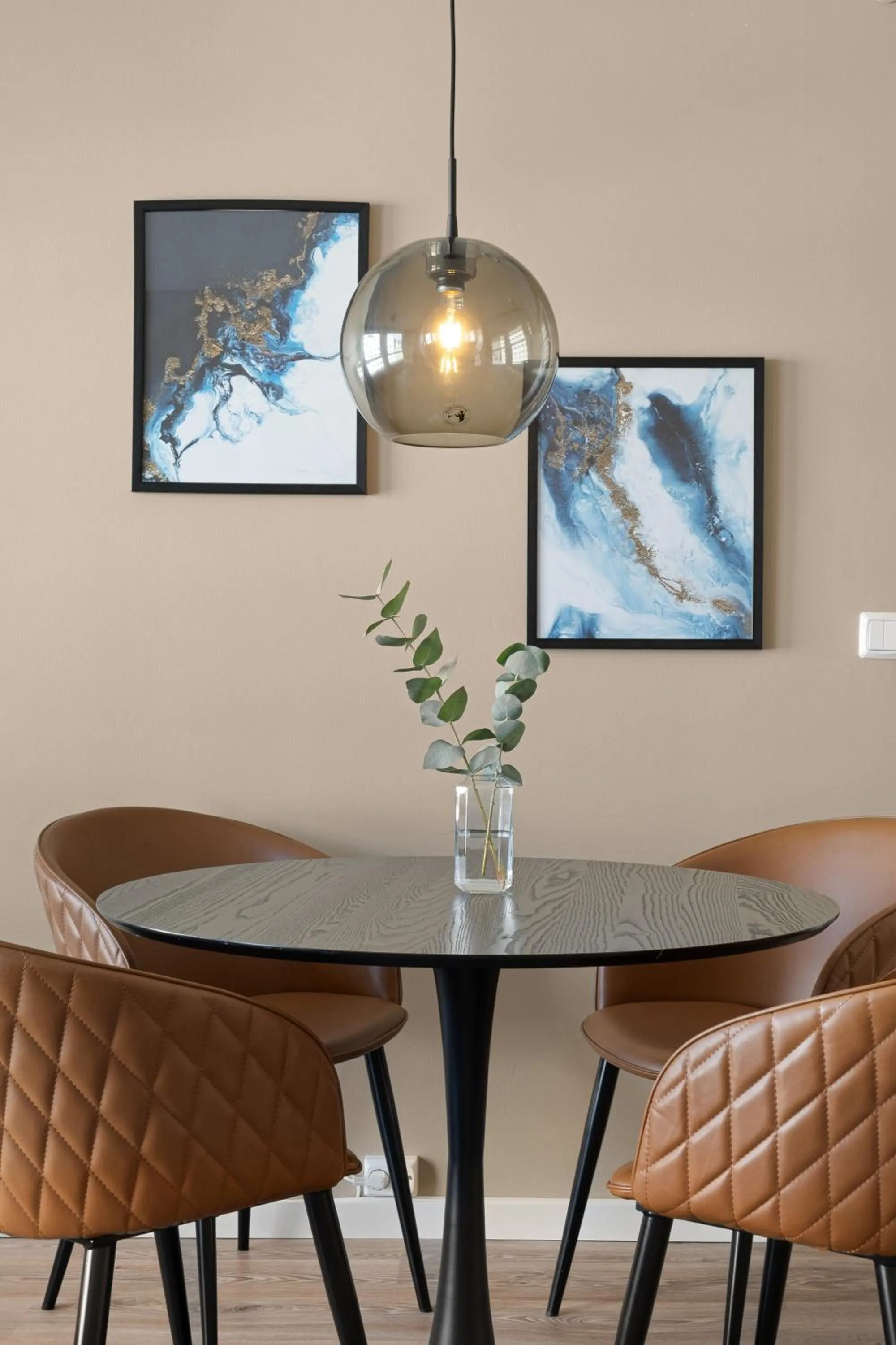 Dining area in Bjørvika Apartments - Sirkus Renaa