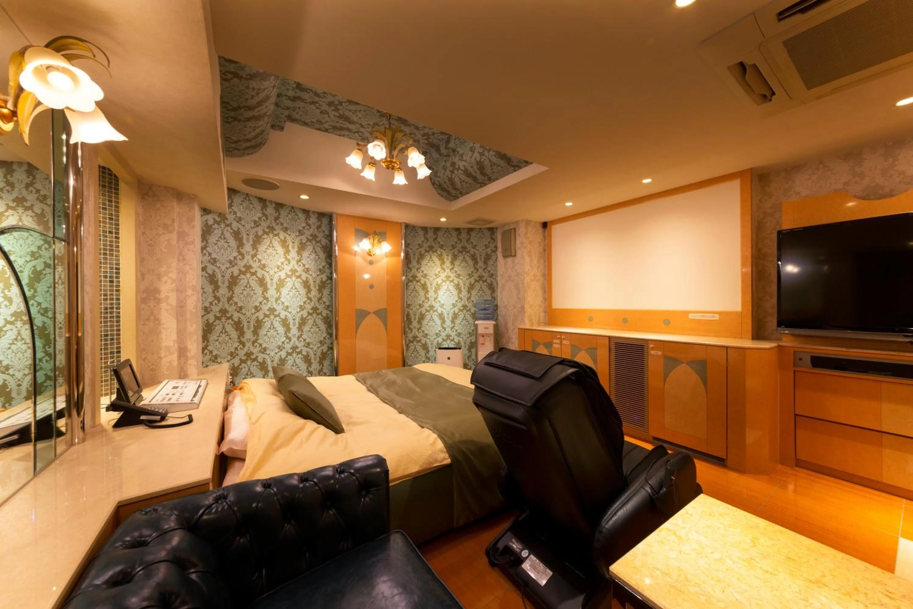 Hotel Luna Ikeda (Adult Only)
