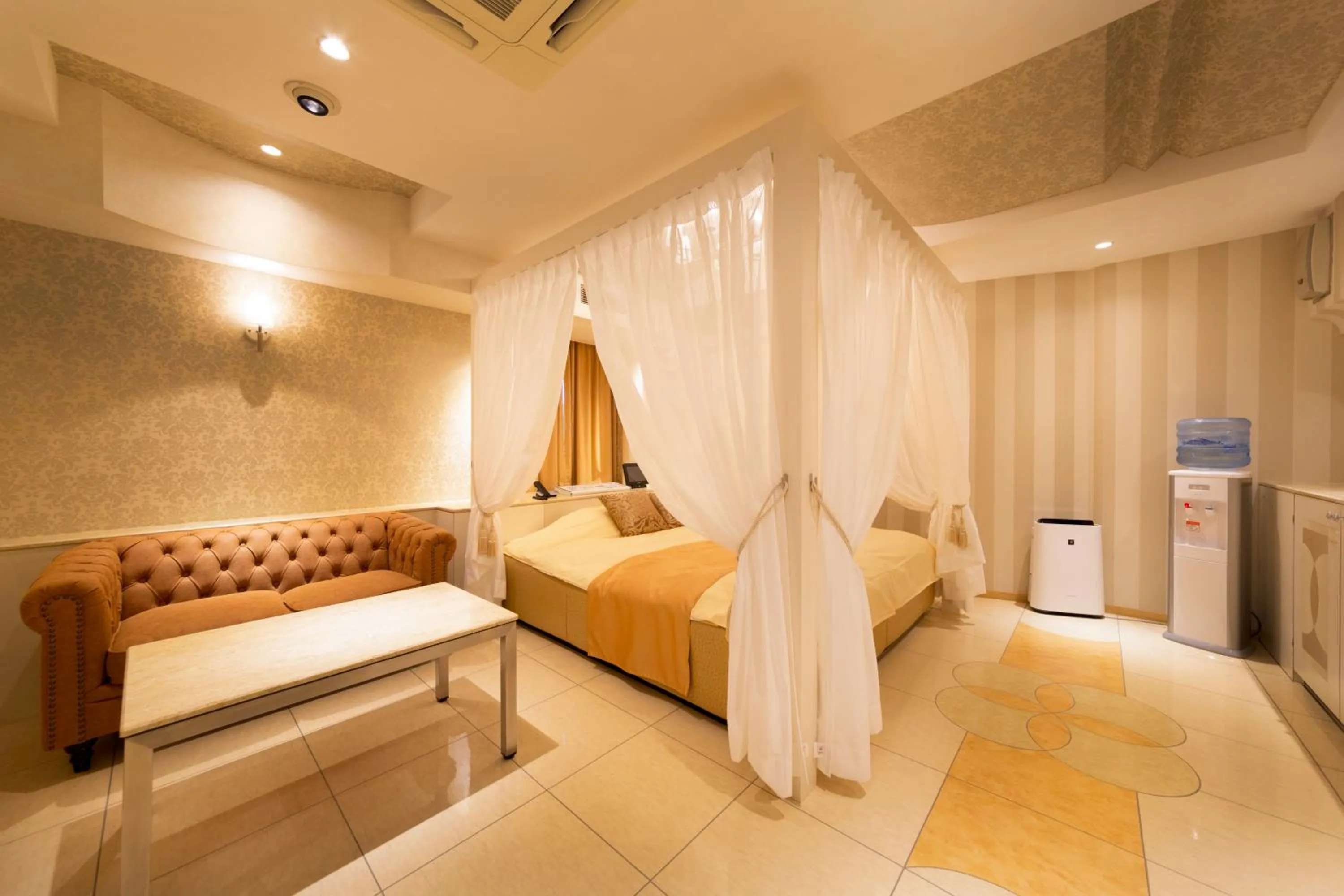 Bed in Hotel Luna Ikeda (Adult Only)