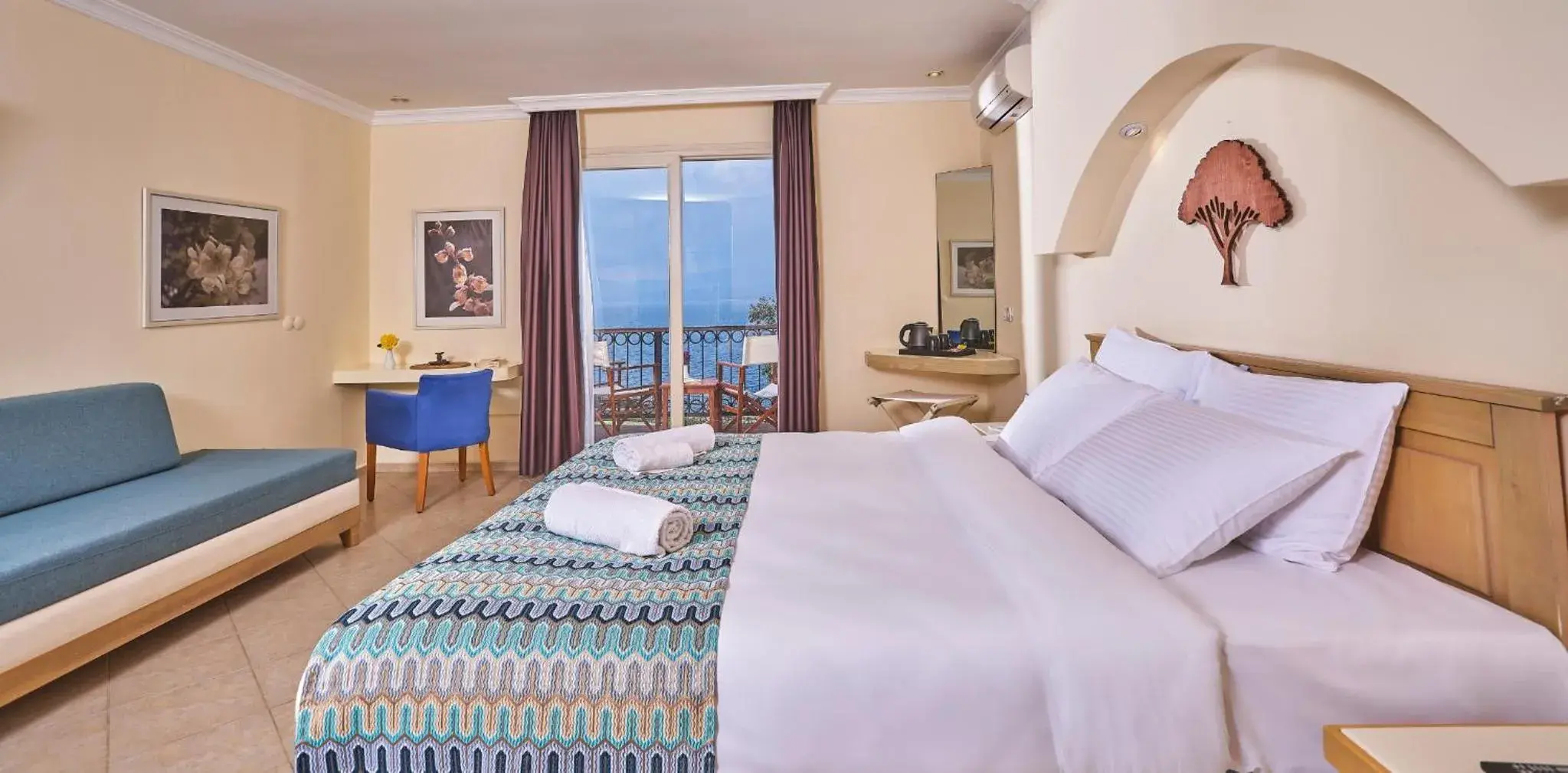 Photo of the whole room in Club Resort Atlantis Photo of the whole room in Club Resort Atlantis