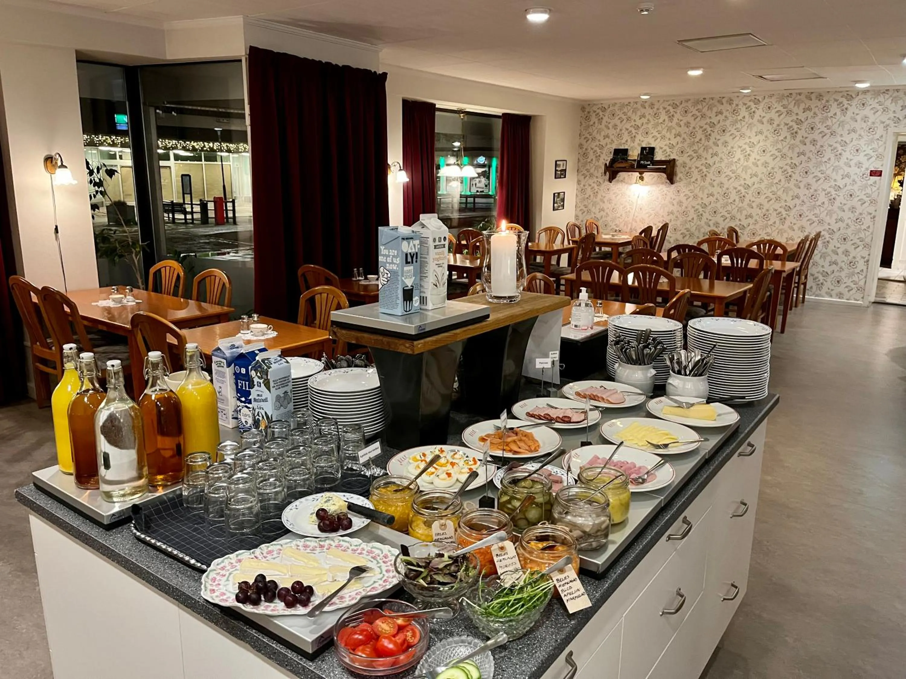 Buffet breakfast in Hotell Bele