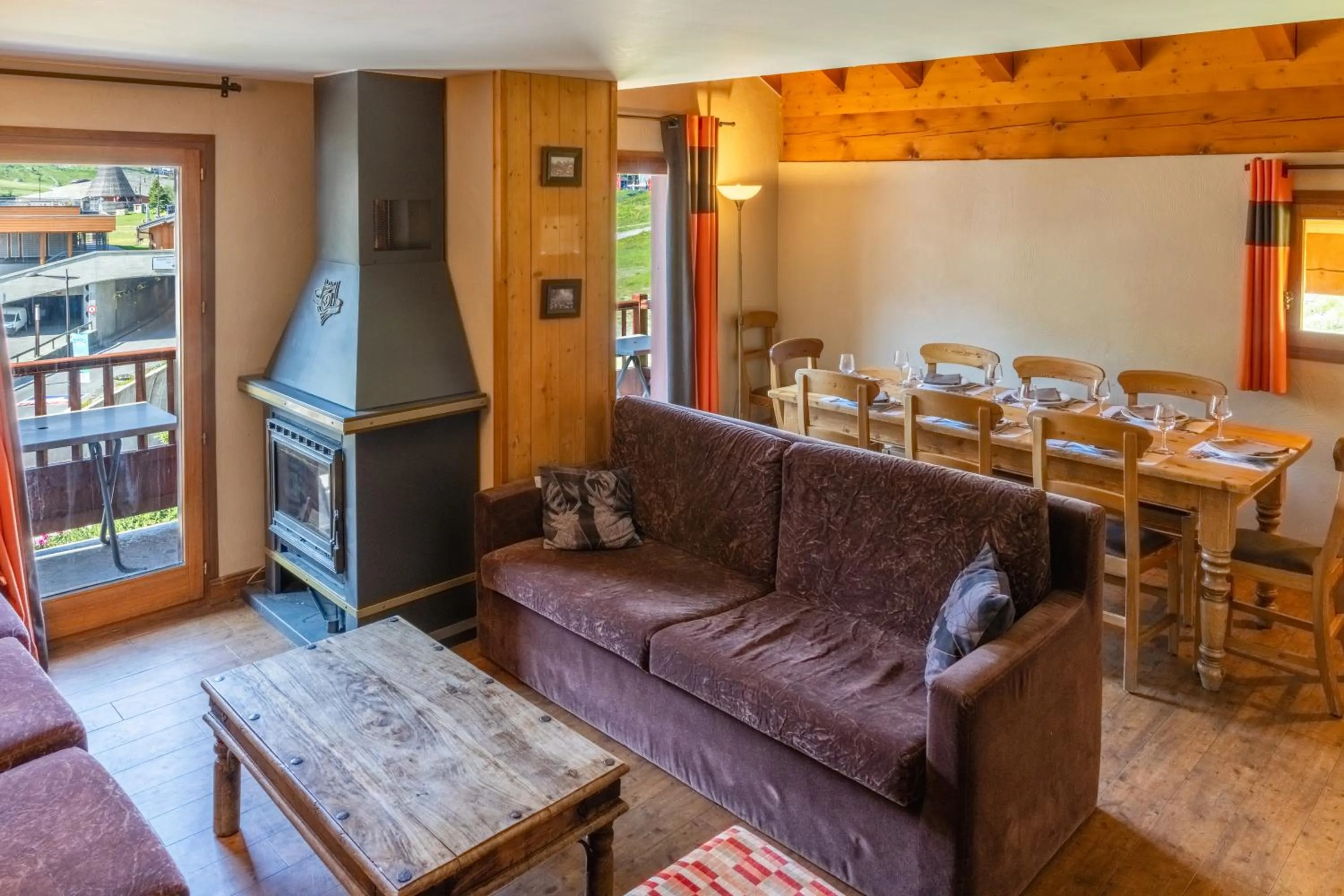 Résidences Village Montana by Les Etincelles