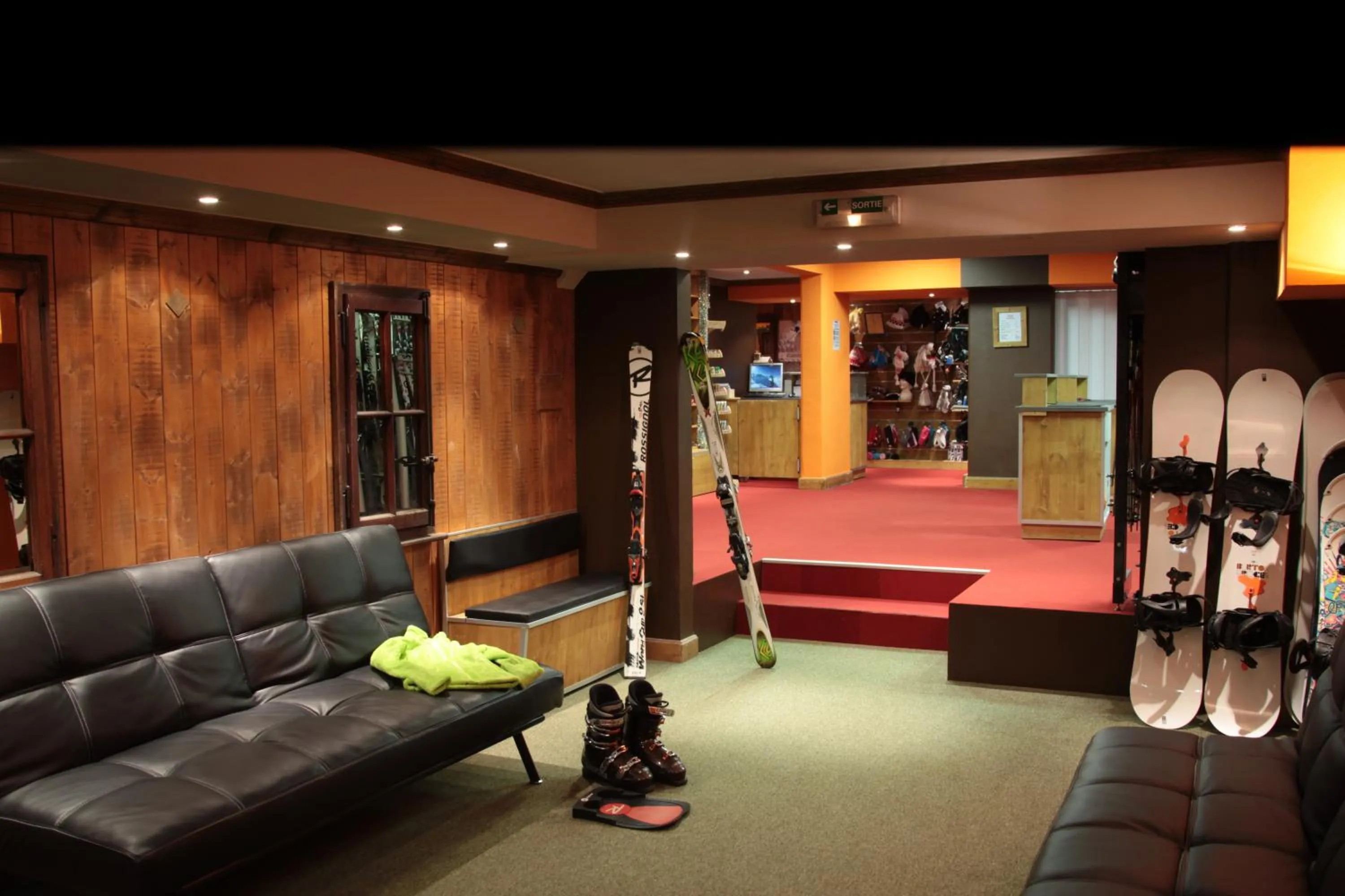 Lobby or reception in Résidences Village Montana by Les Etincelles