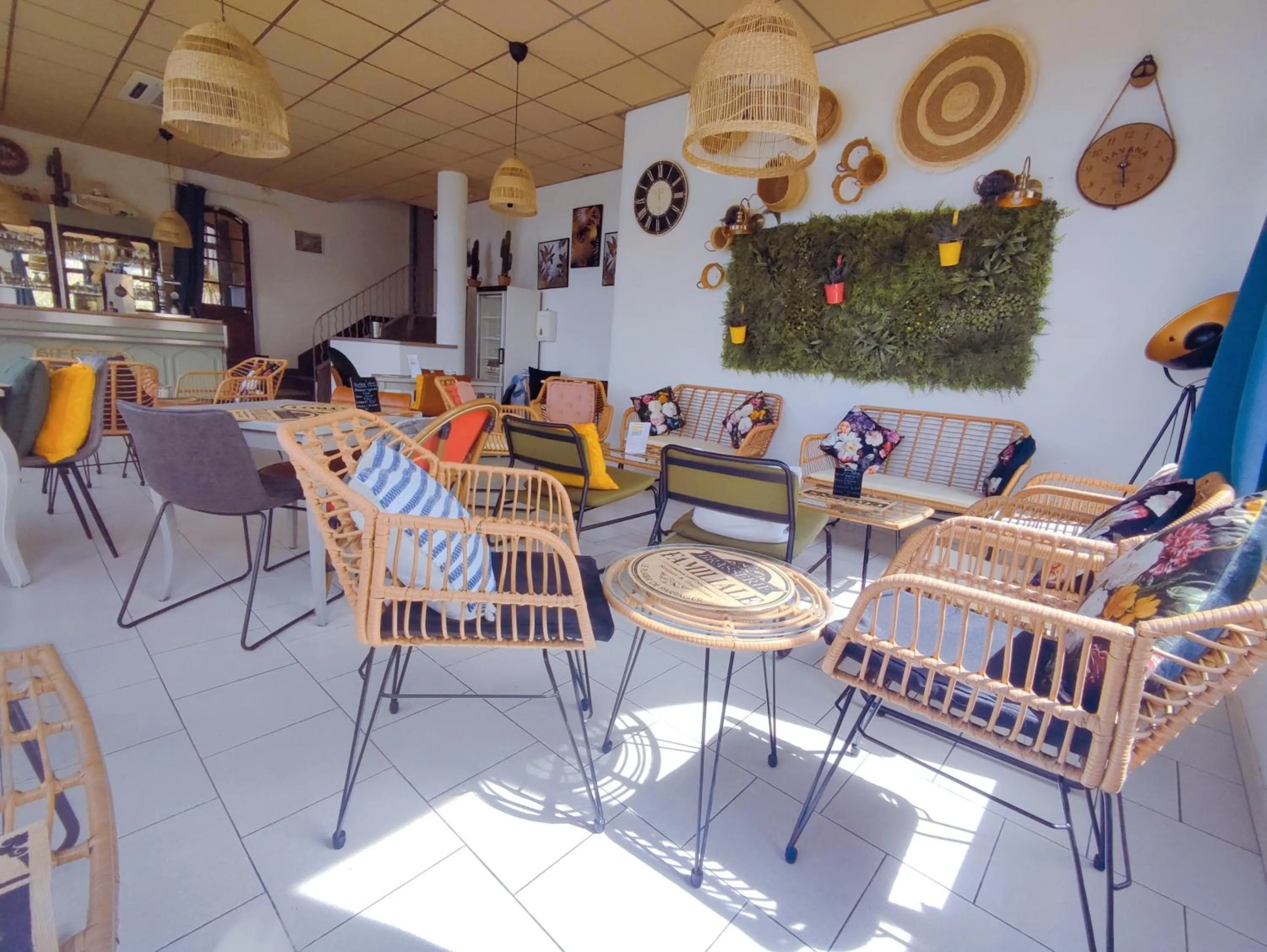 Lounge or bar in Gabrielle hôtel