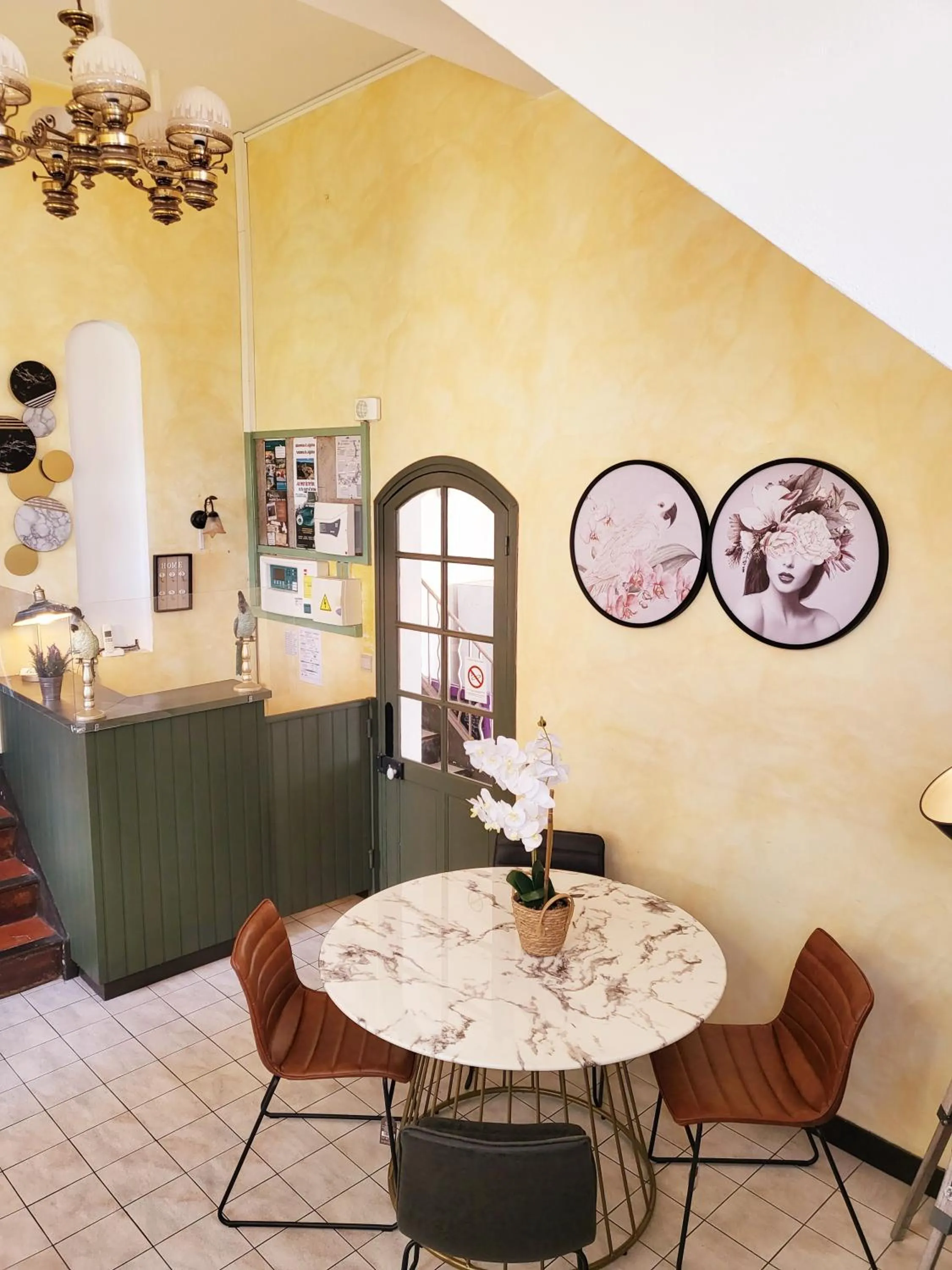 Lobby or reception in Gabrielle hôtel