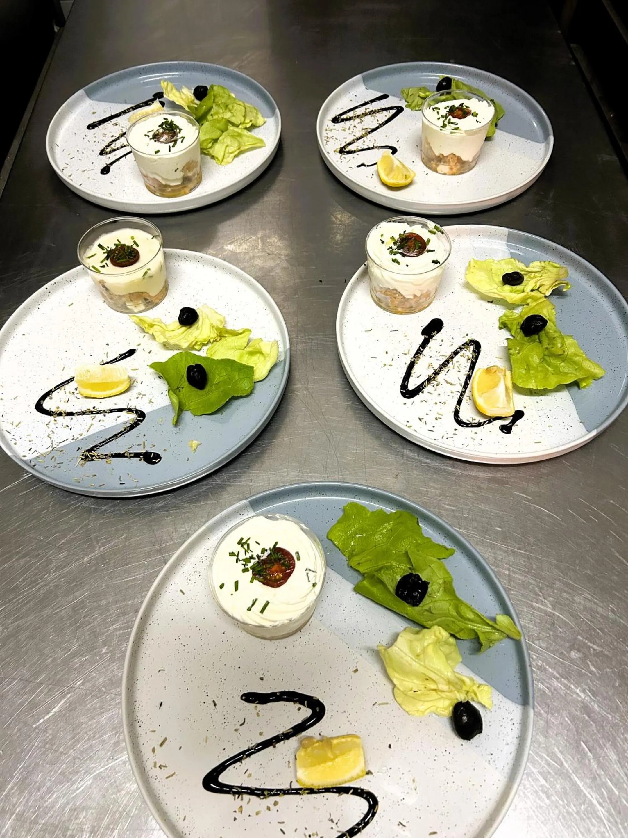 Kitchen or kitchenette in Gabrielle hôtel