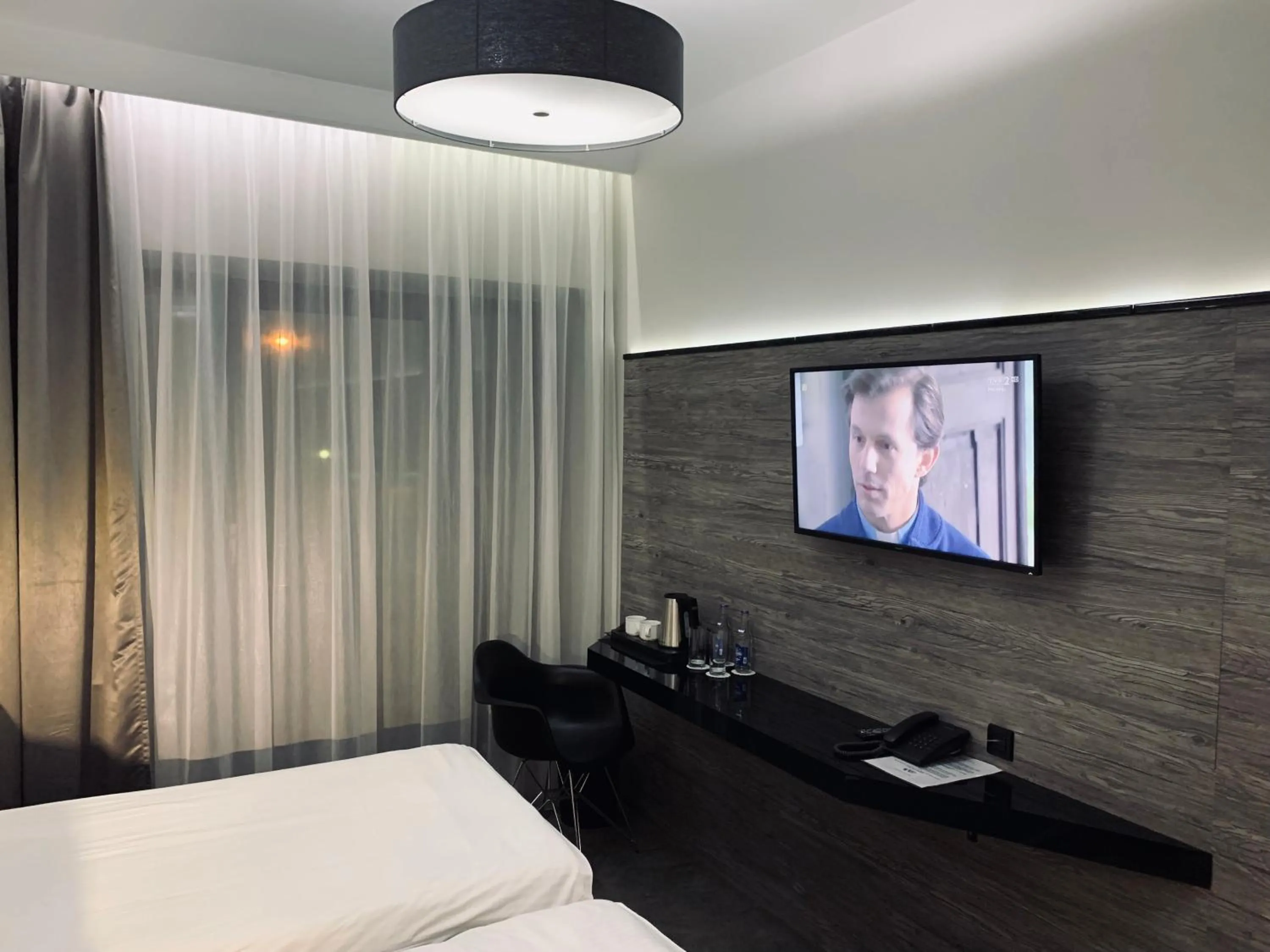 Bedroom, Bed in Hotel Fado