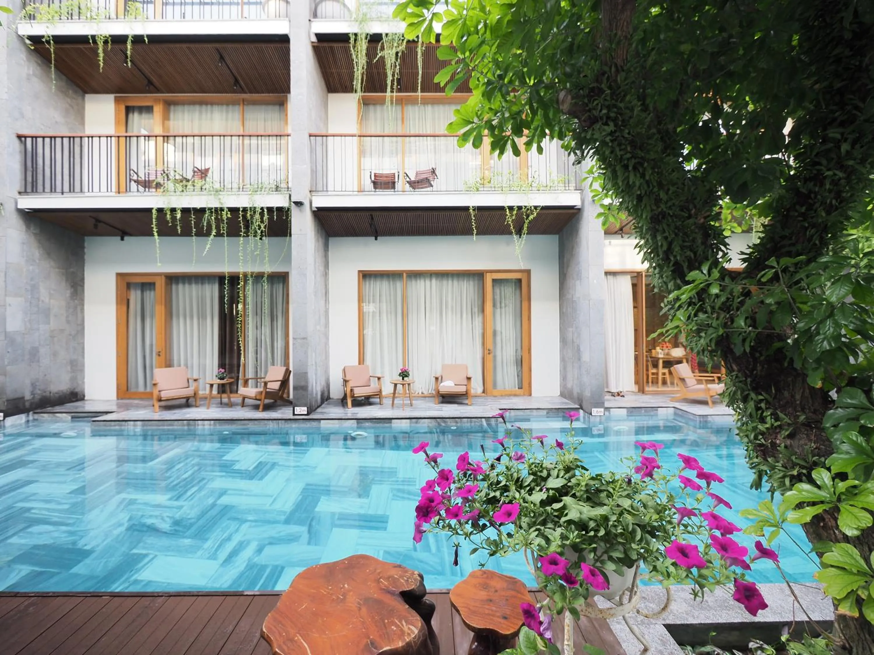 Property building in Tam House Villa Hotel