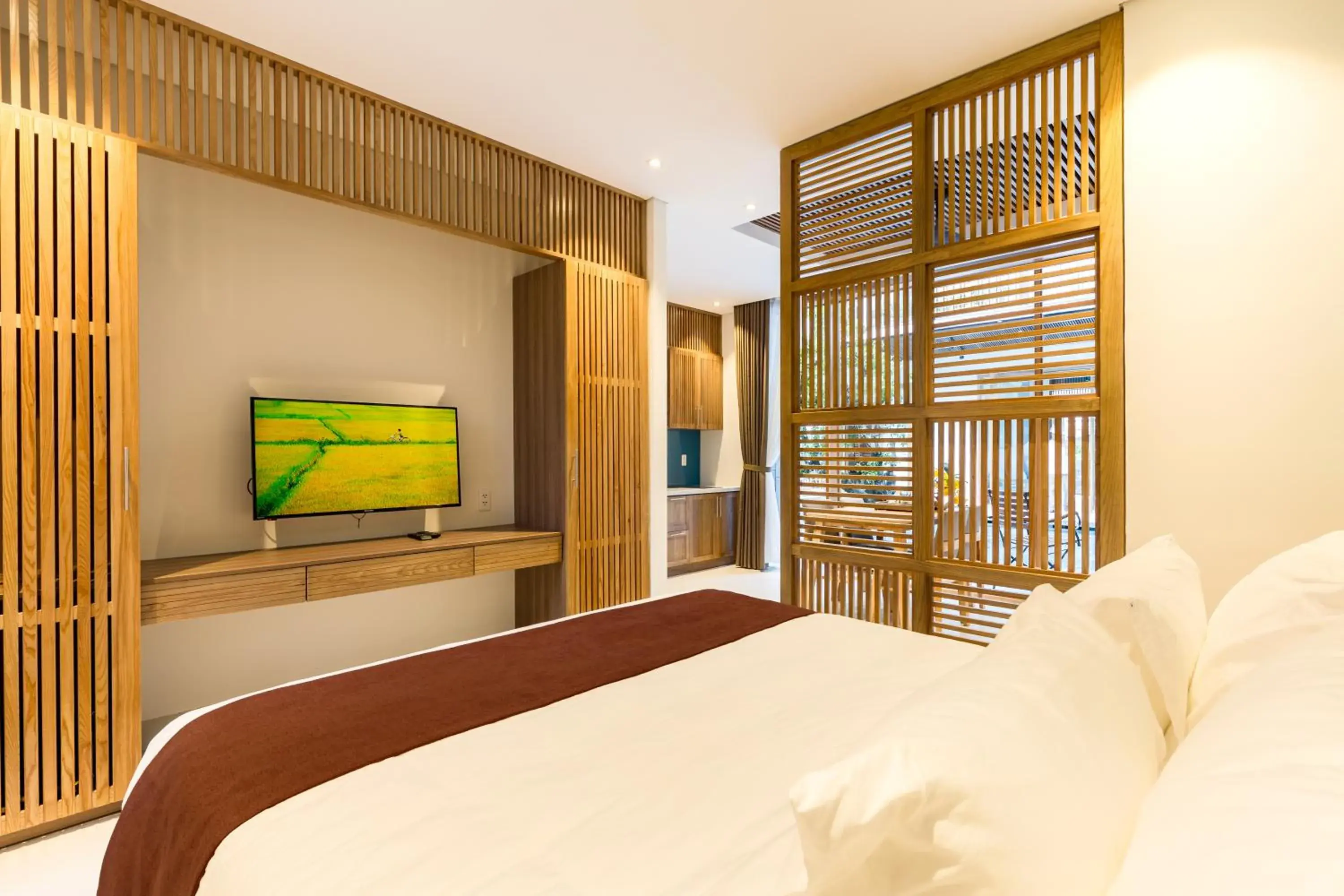 Double Room with Pool View in Tam House Villa Hotel Double Room with Pool View in Tam House Villa Hotel