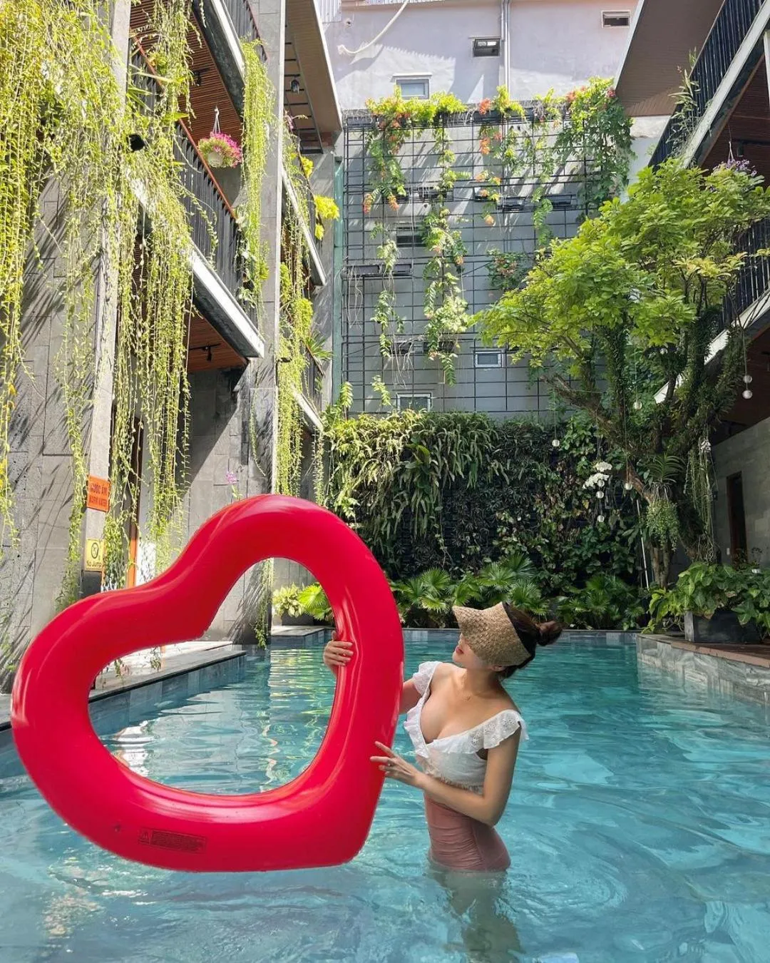 Tam House Villa Hotel