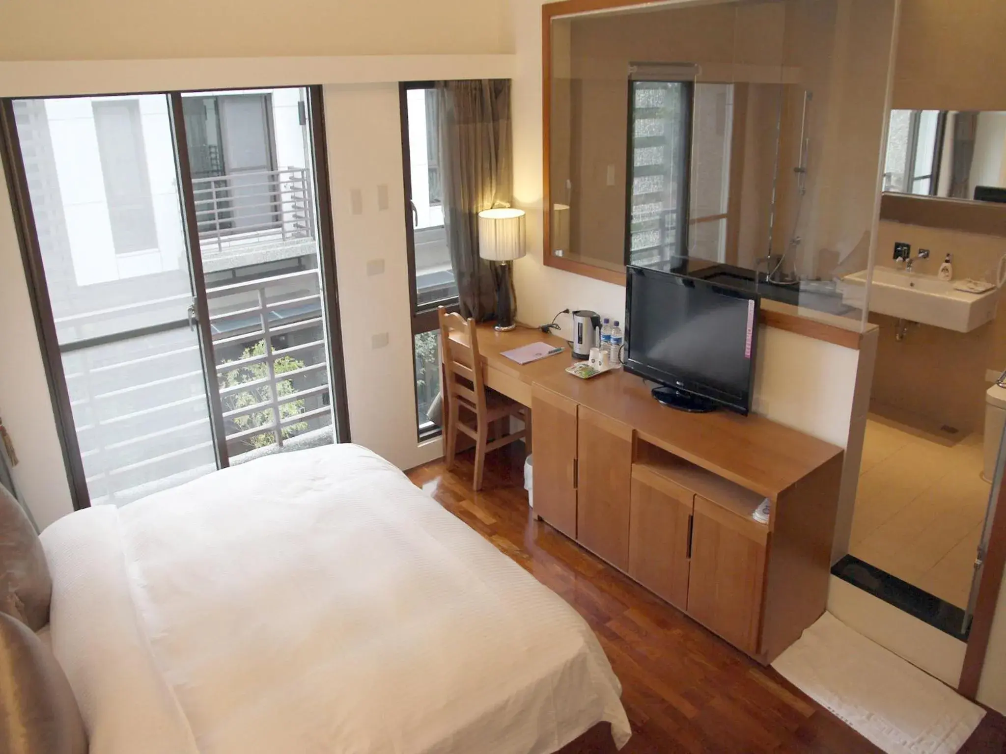 King Room with Garden View in Peace Area Hot Spring Hotel King Room with Garden View in Peace Area Hot Spring Hotel