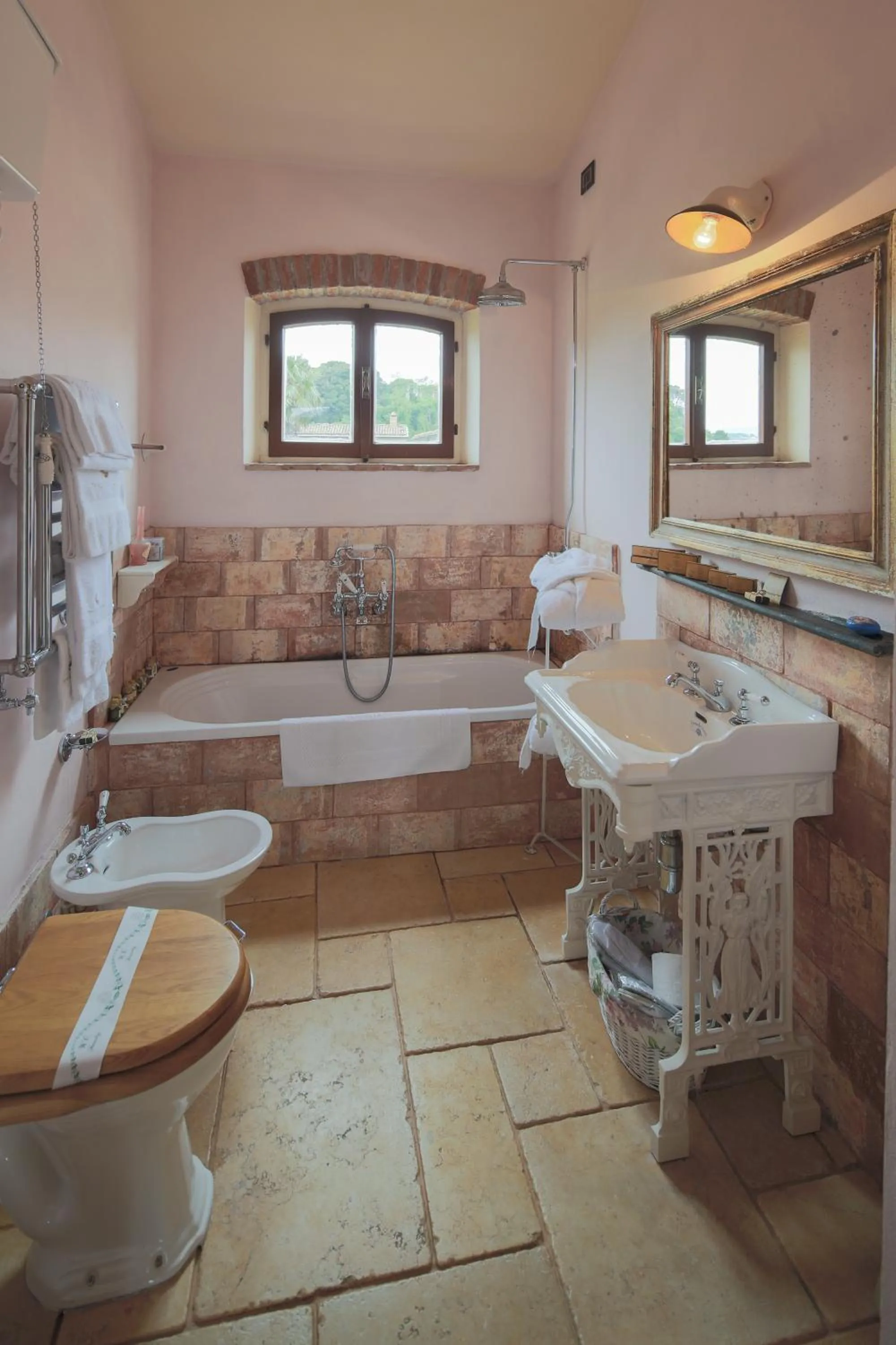 Shower in Resort La Ghiaia