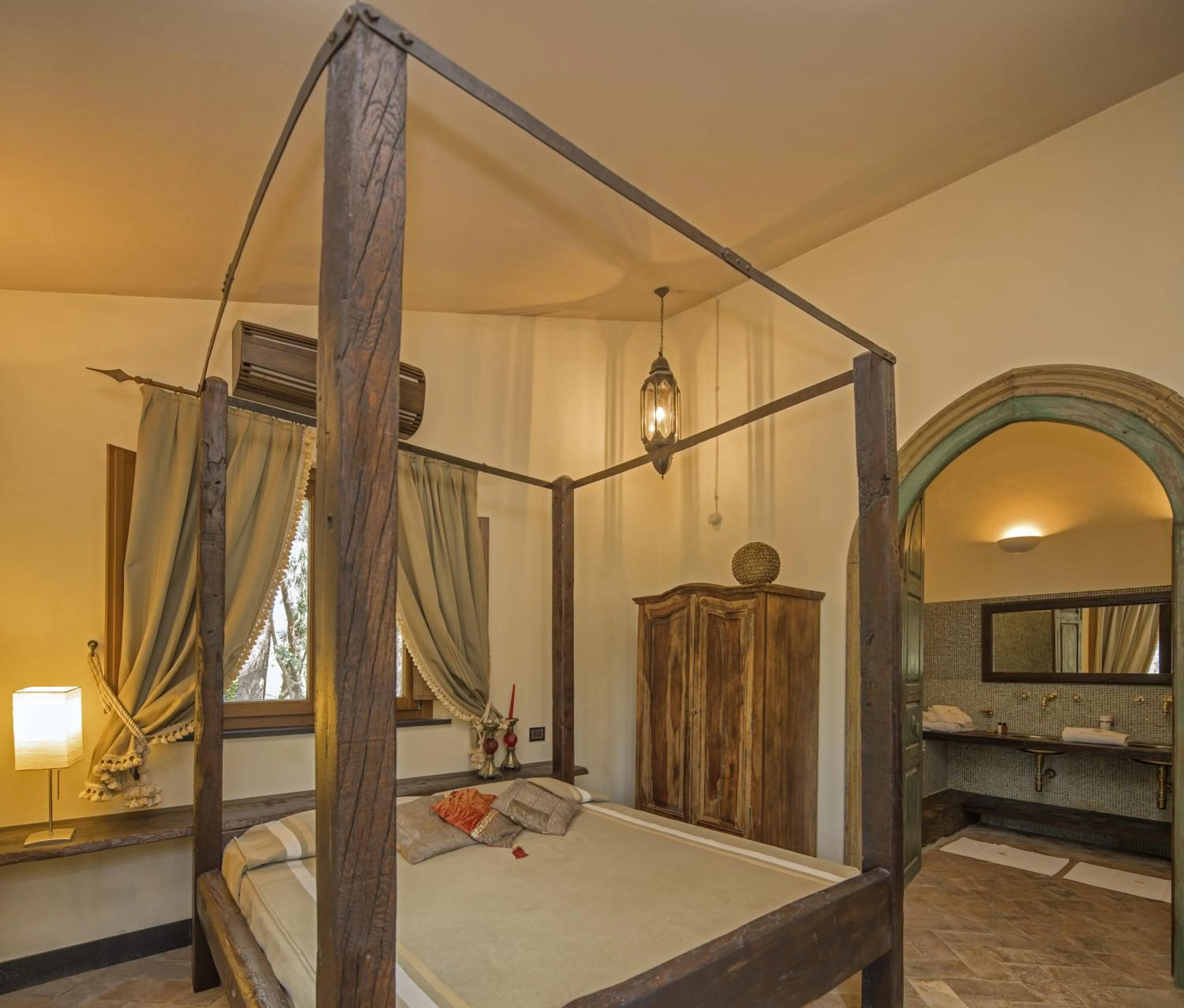 Bed in Resort La Ghiaia