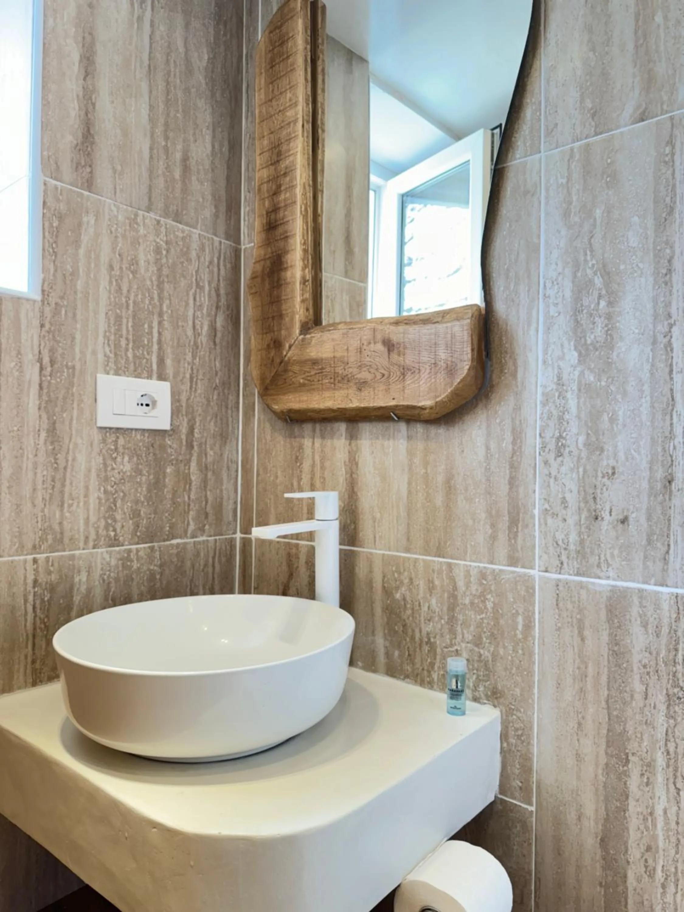 Bathroom in Argileos