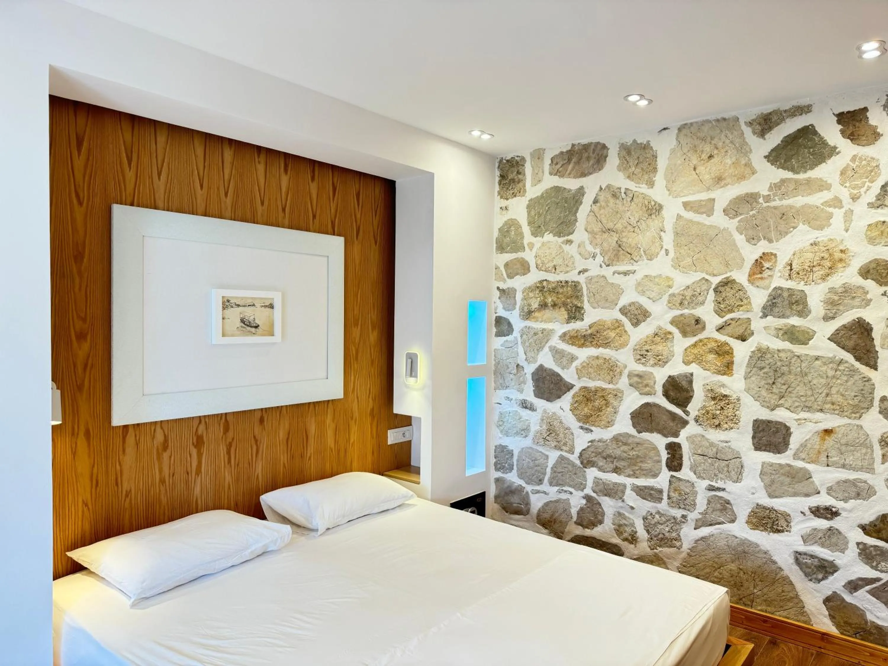 Bed in Argileos