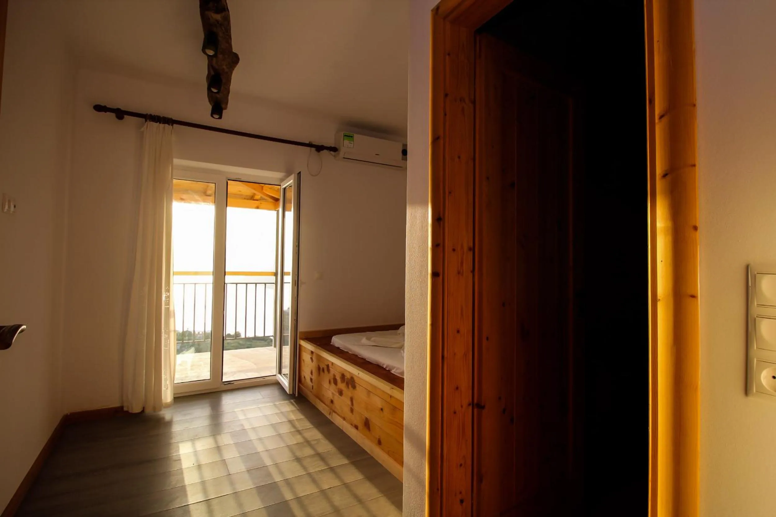 Bed in Argileos