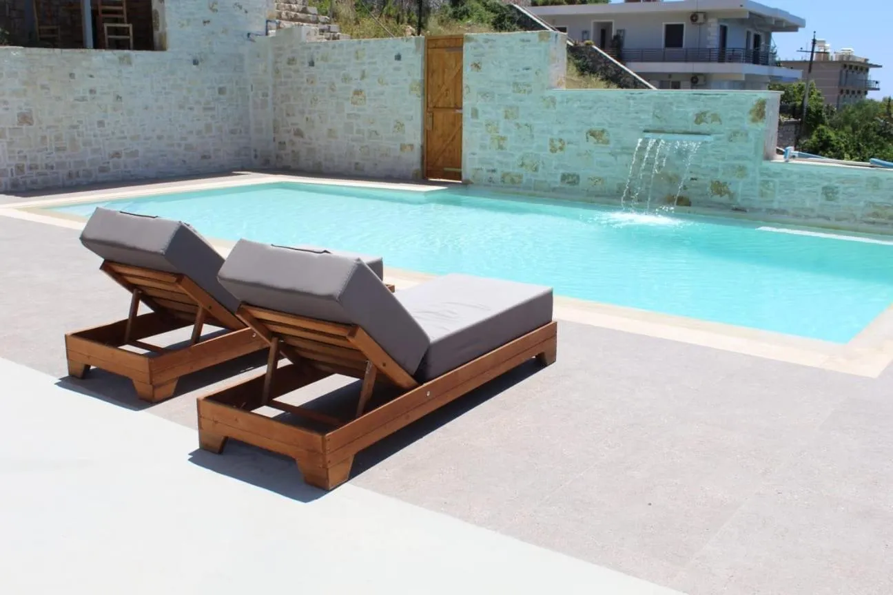Patio in Argileos