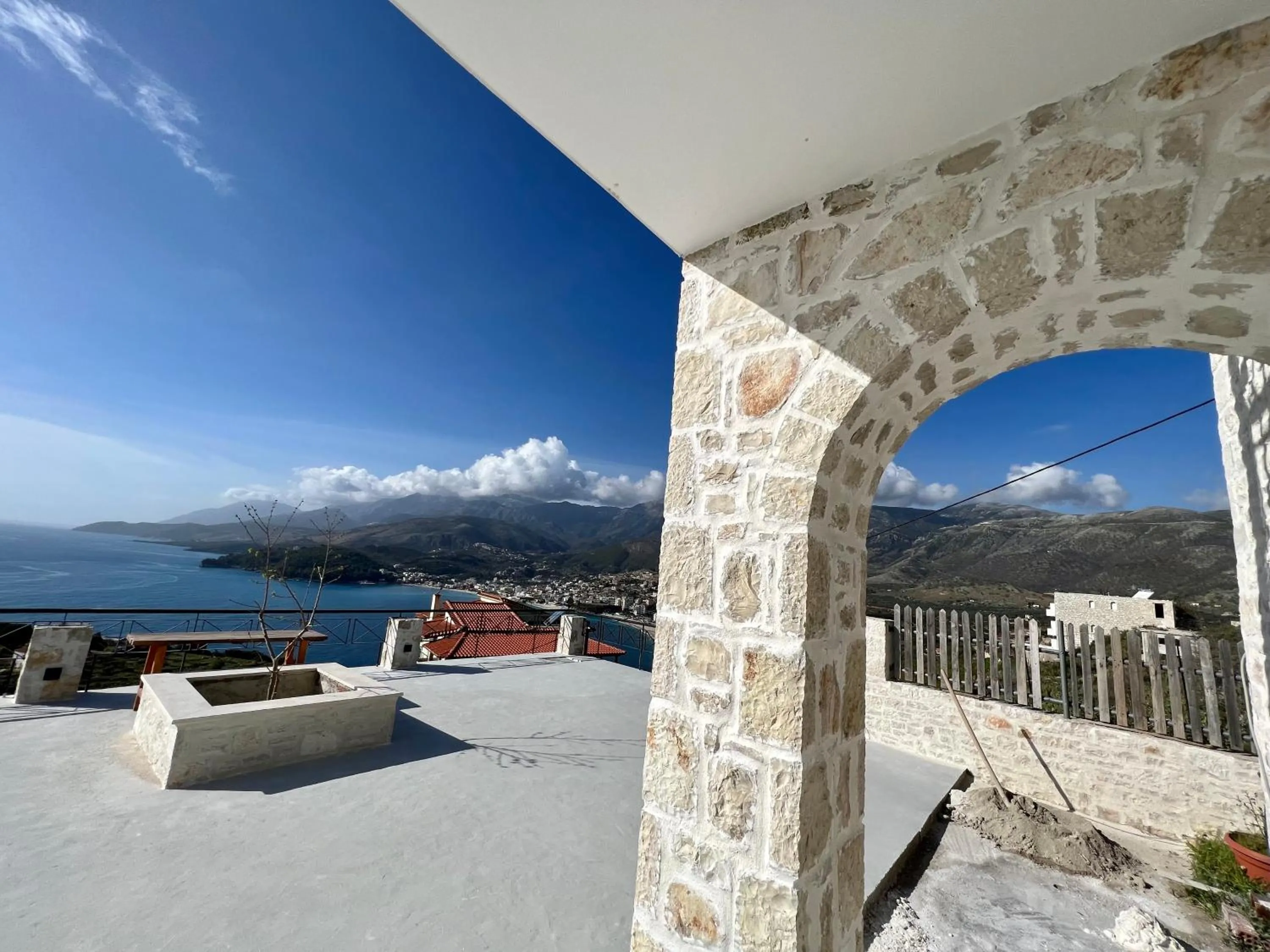 Patio in Argileos