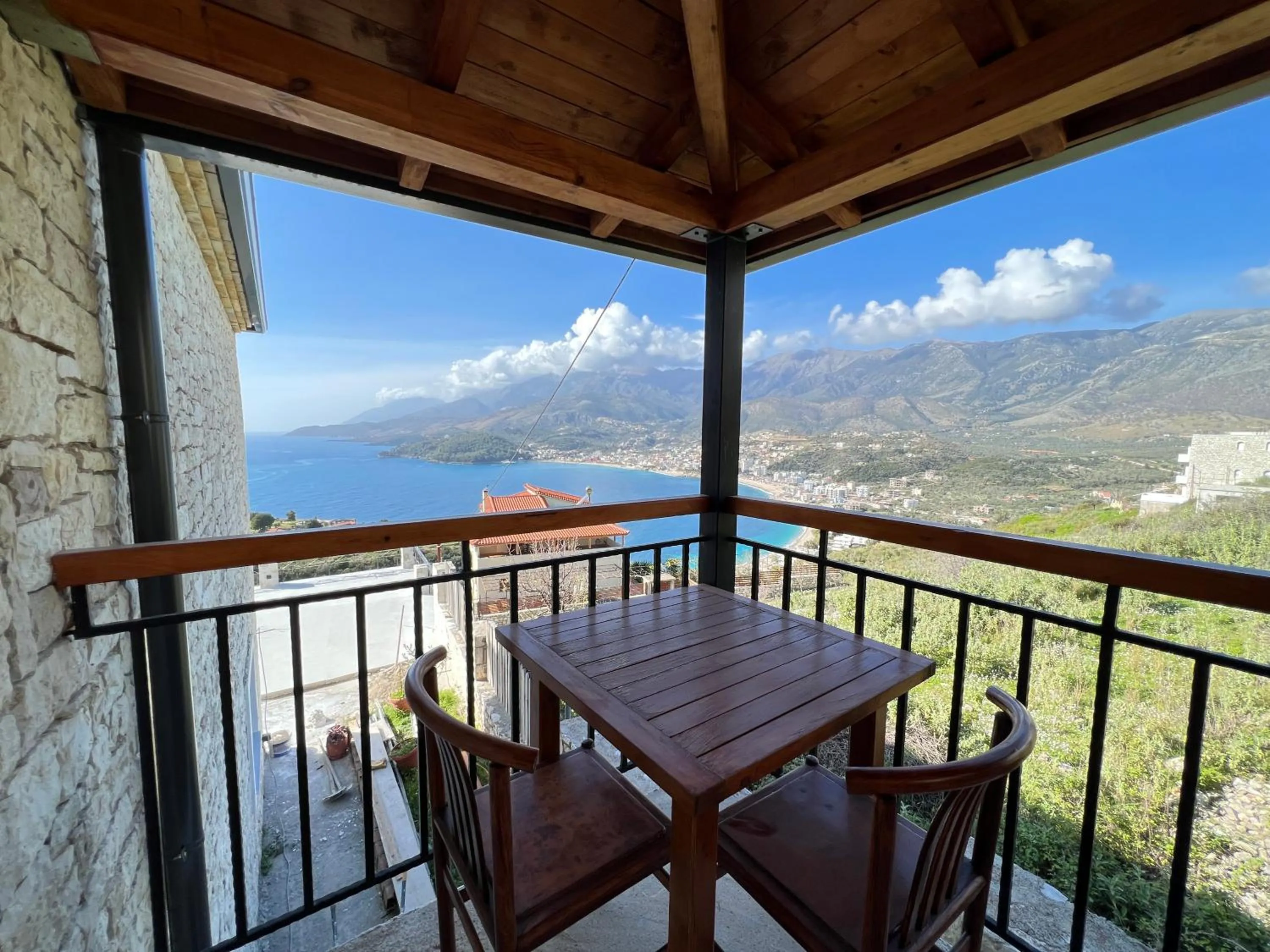 Patio in Argileos