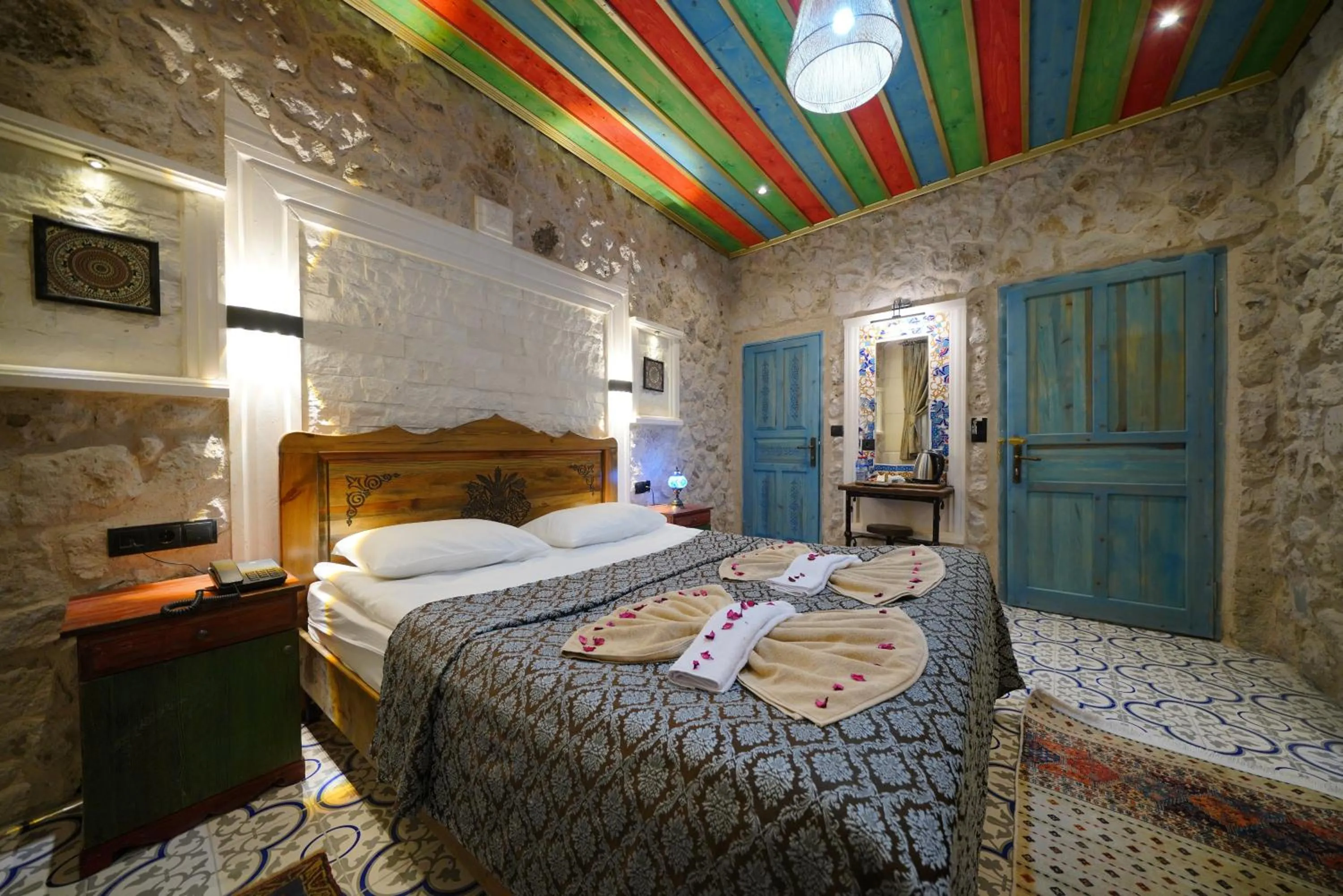 Bed in Mirzade Konak Hotel