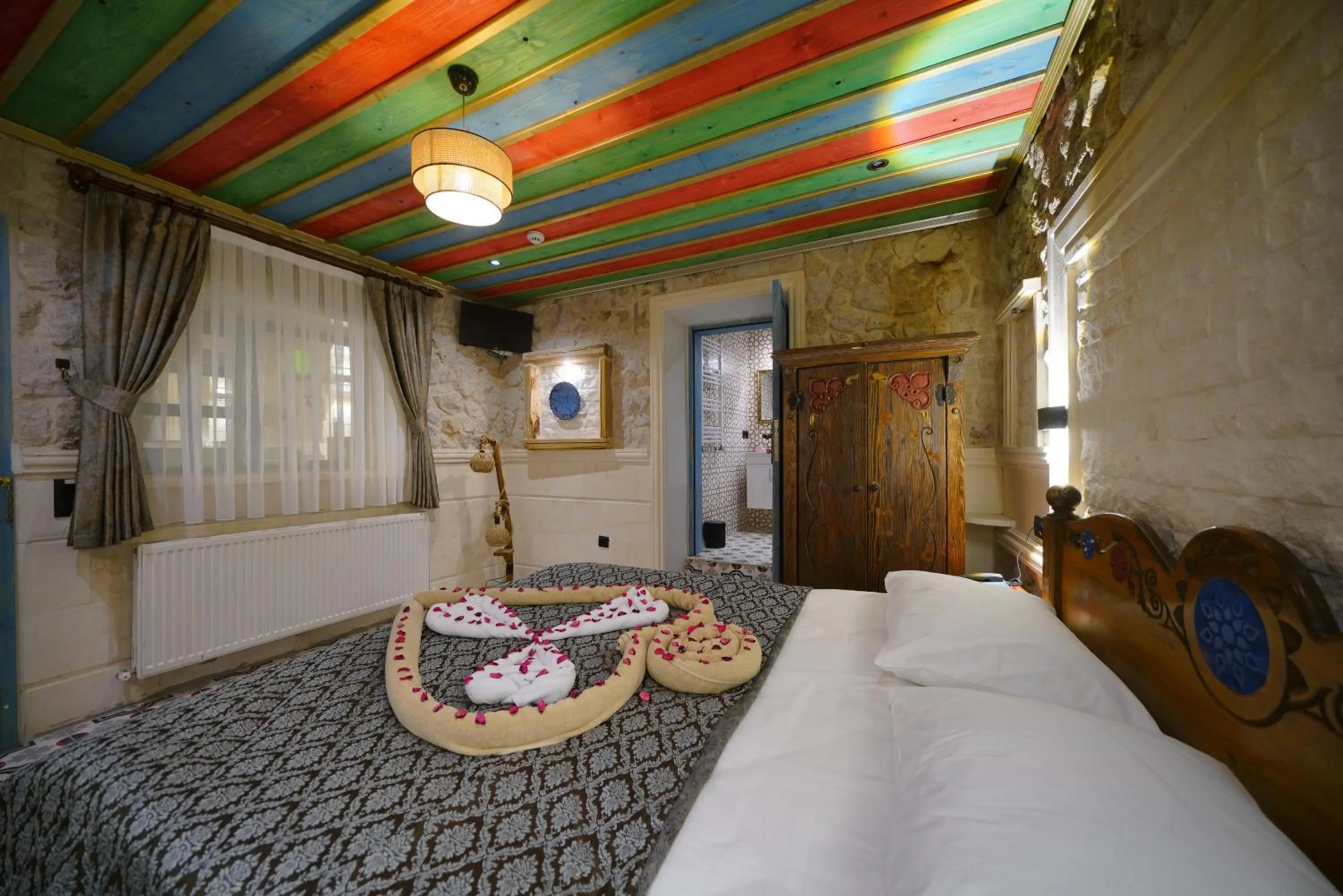 Bed in Mirzade Konak Hotel