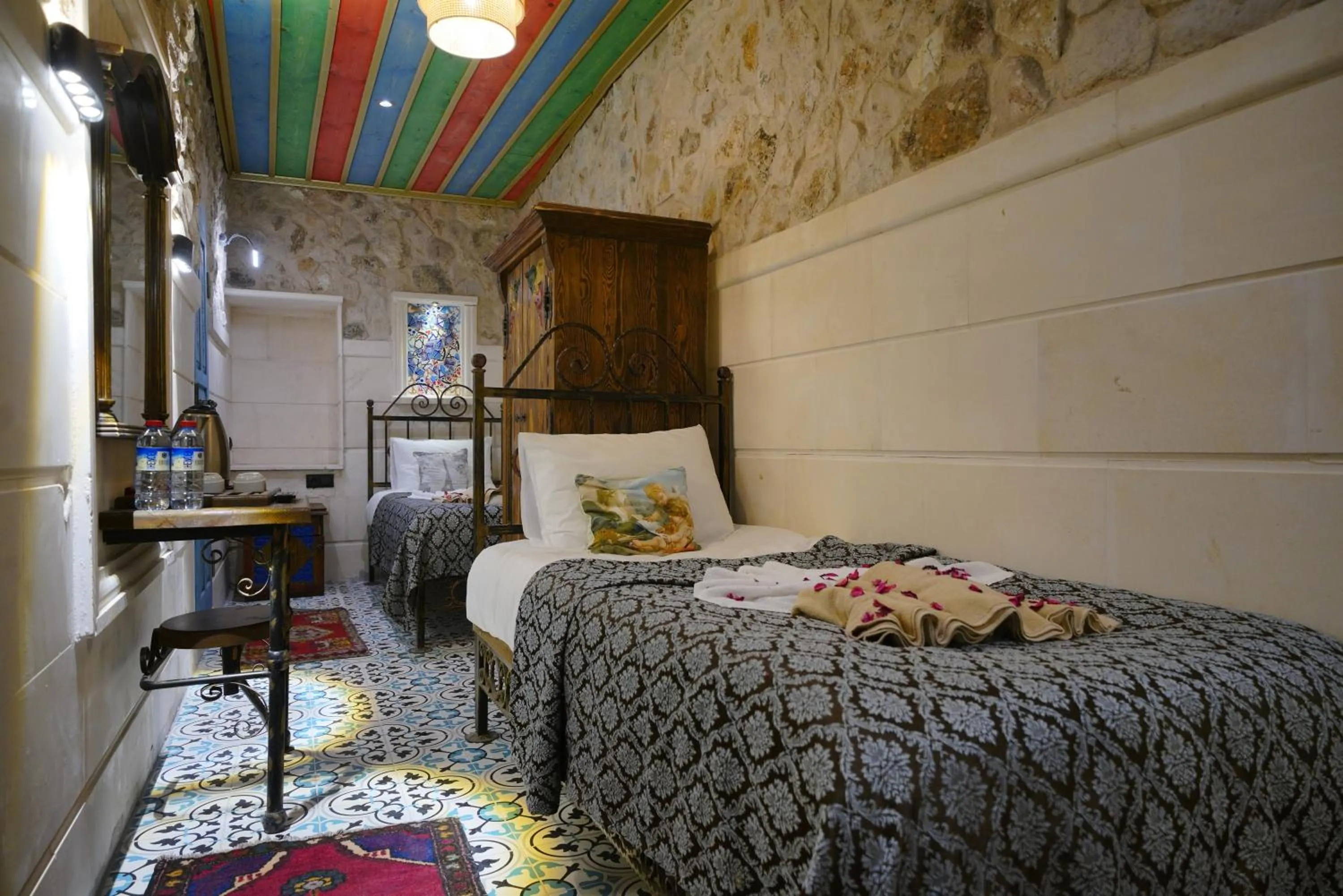 Bed in Mirzade Konak Hotel