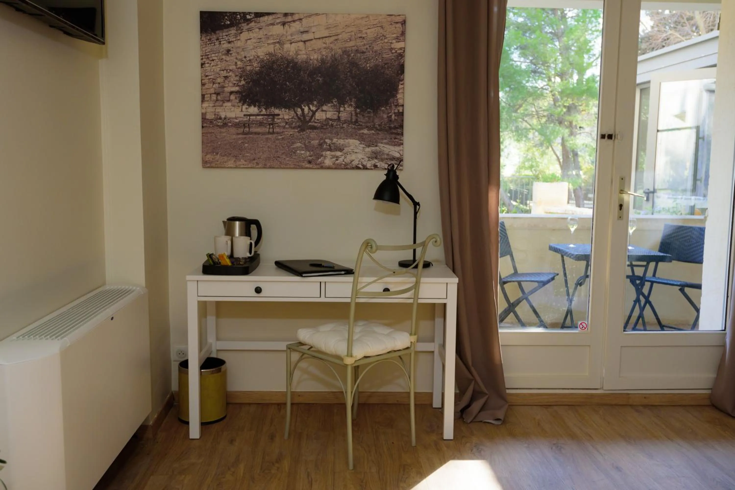 Patio in Hôtel Belesso