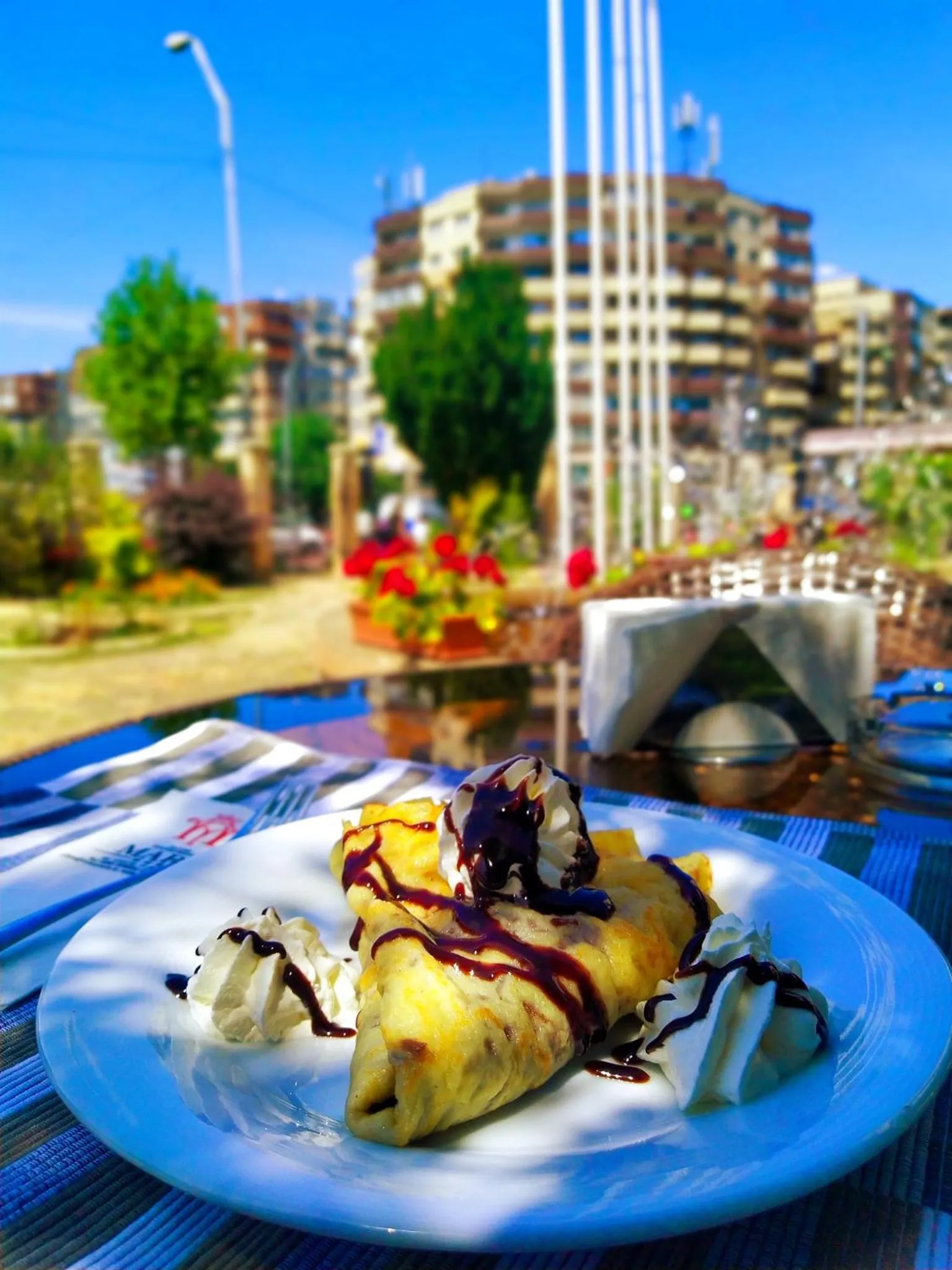 Restaurant/places to eat in Hotel Mara