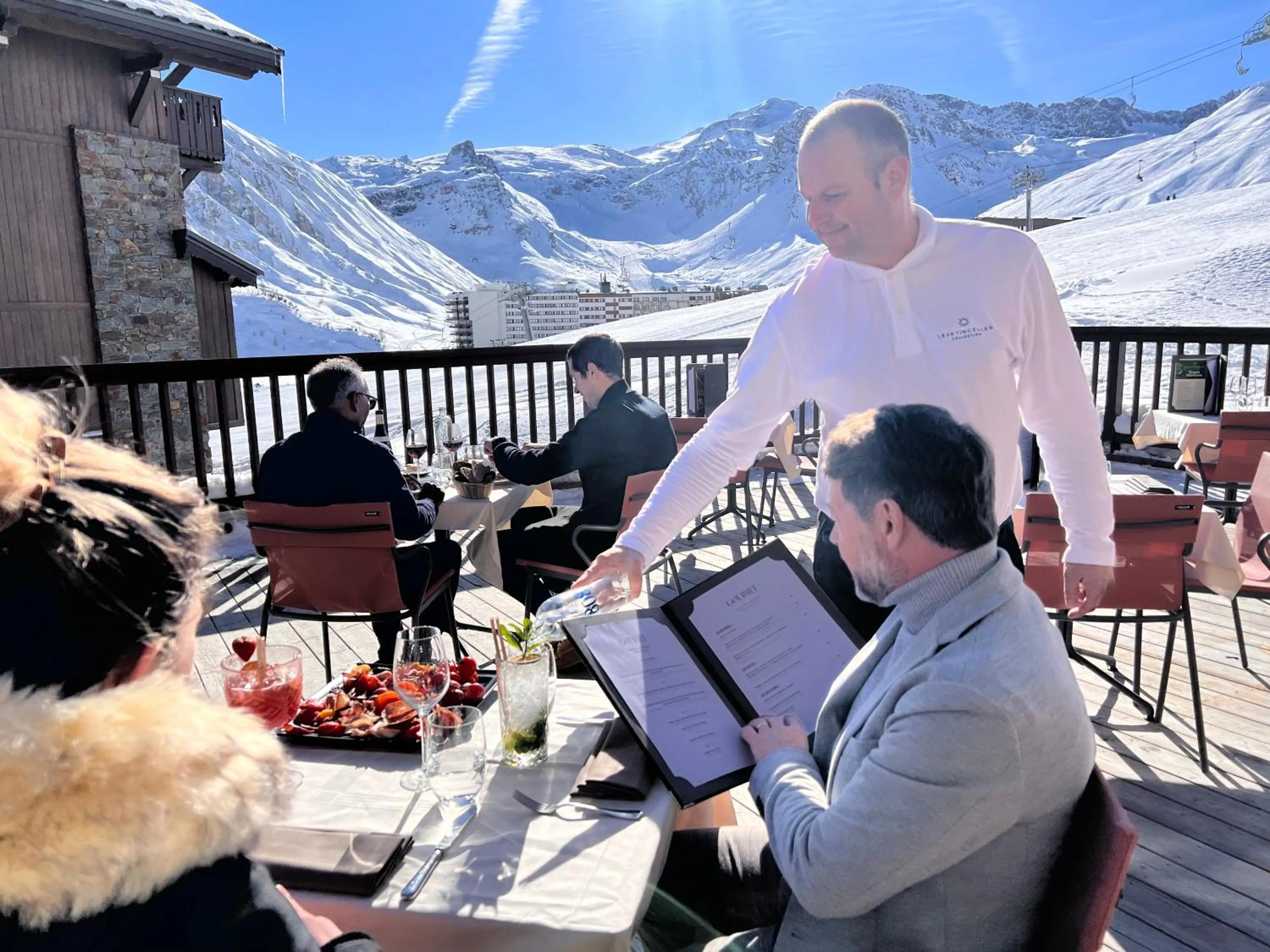 Restaurant/places to eat in Hôtel Les Suites du Montana by Les Etincelles