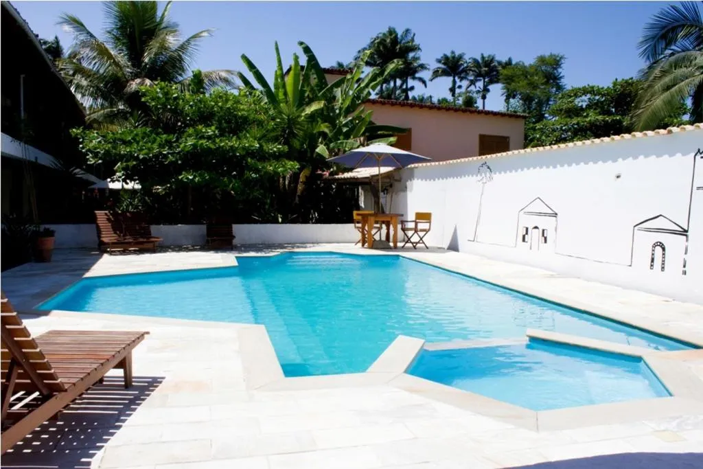 Swimming pool in Pousada do Tesouro