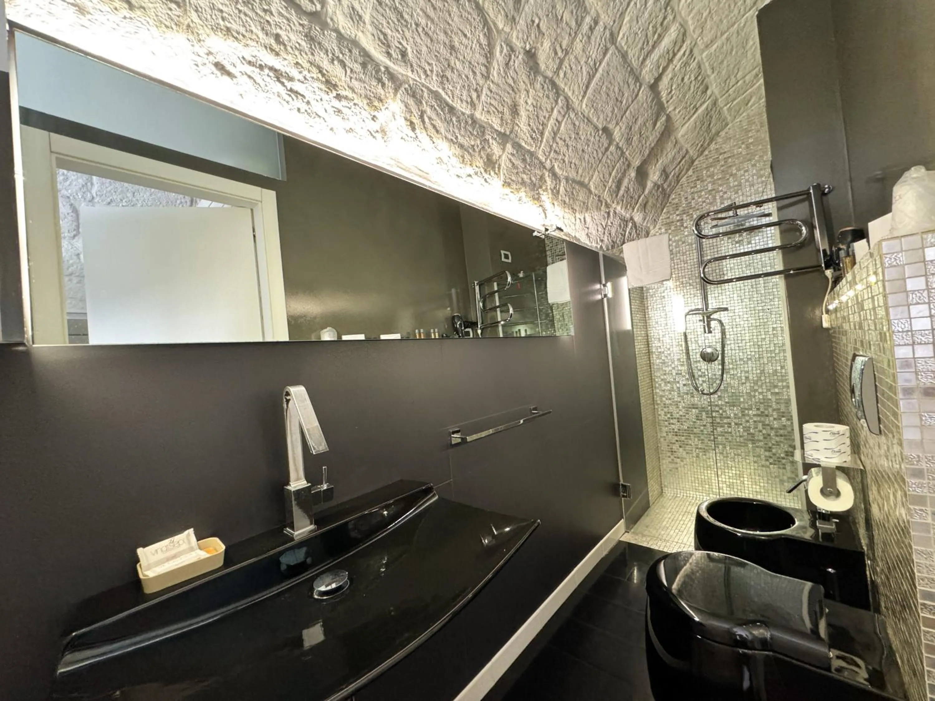 Shower in Vingt Sept