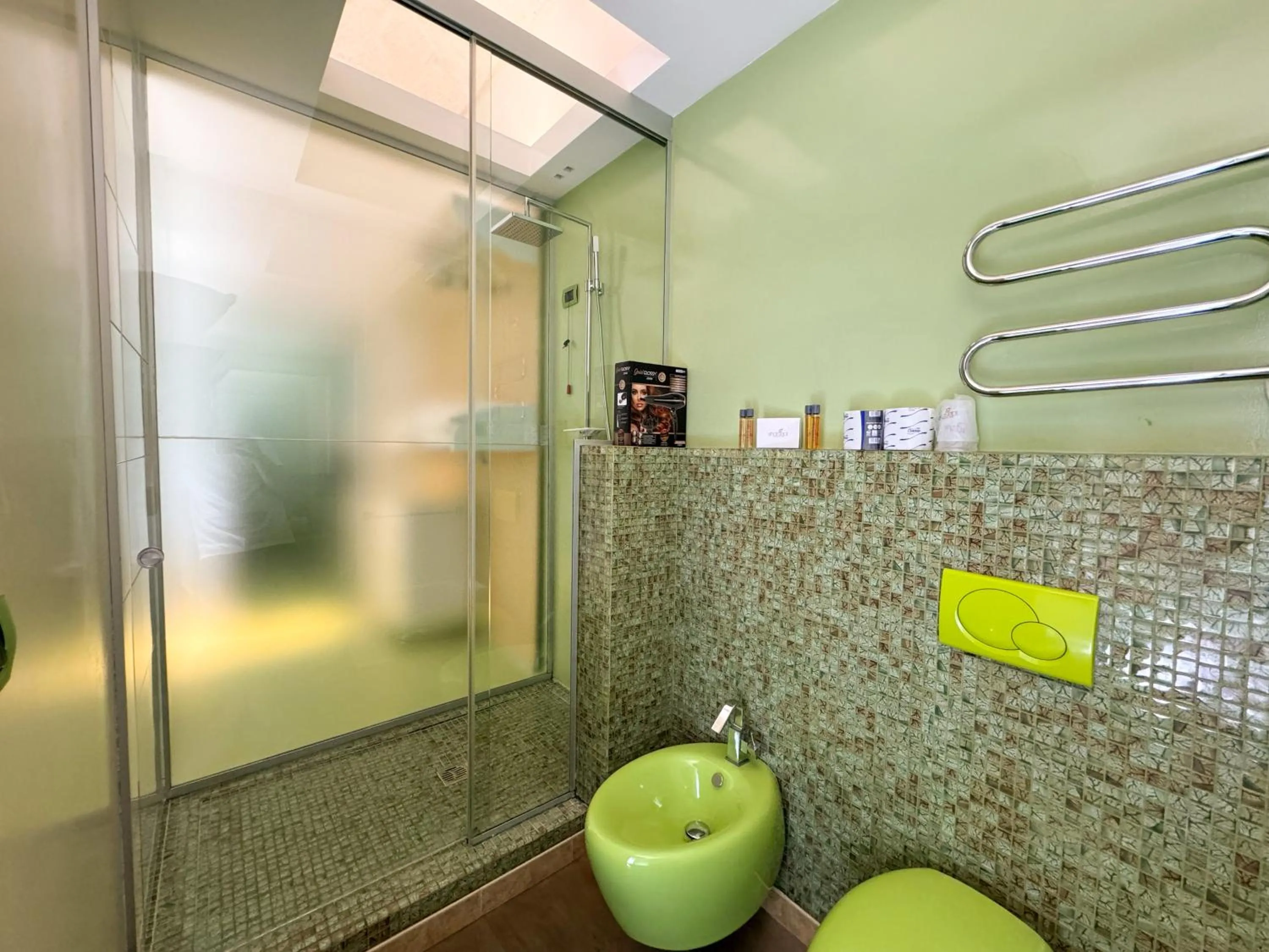 Shower in Vingt Sept