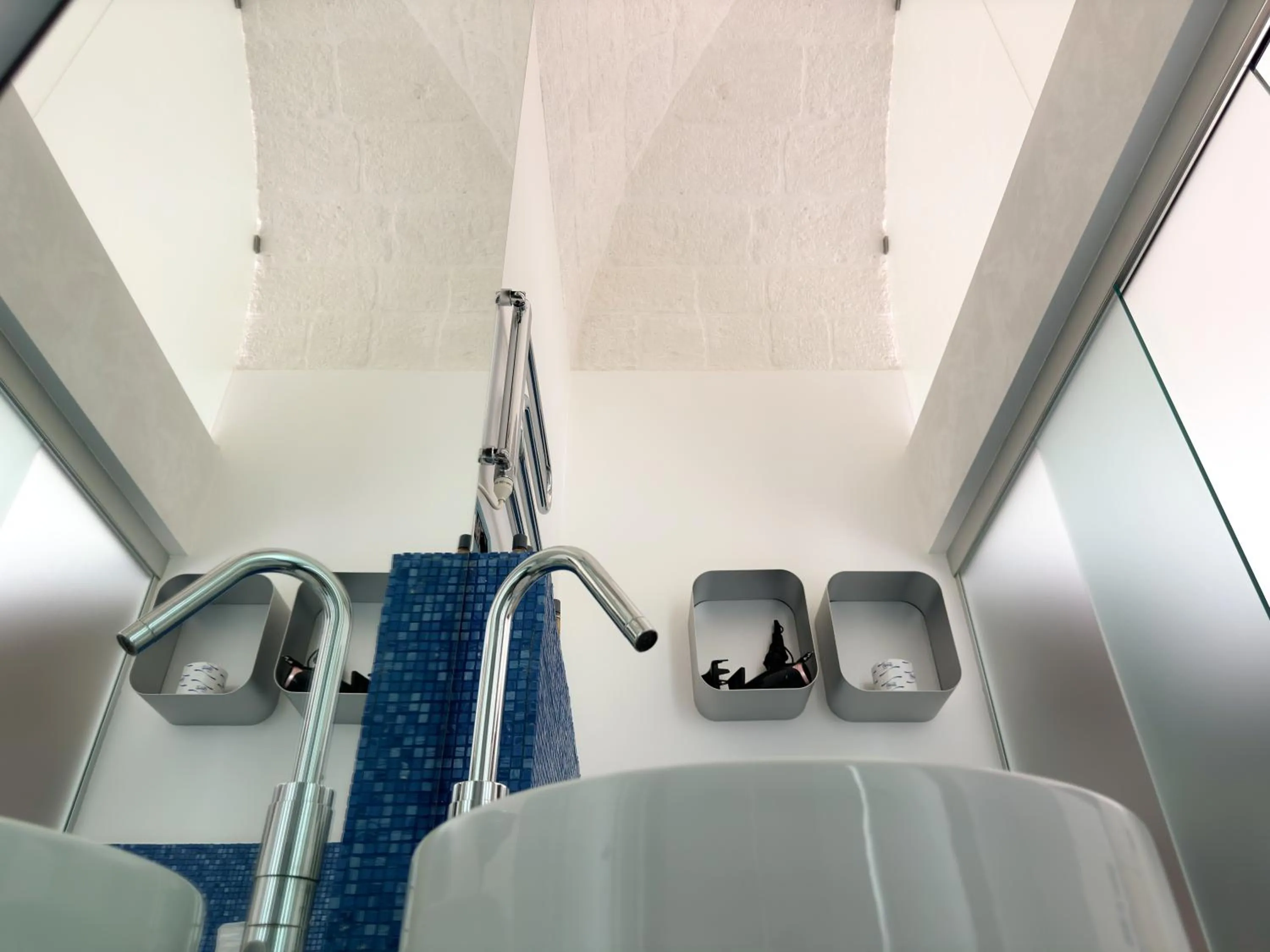 Bathroom in Vingt Sept