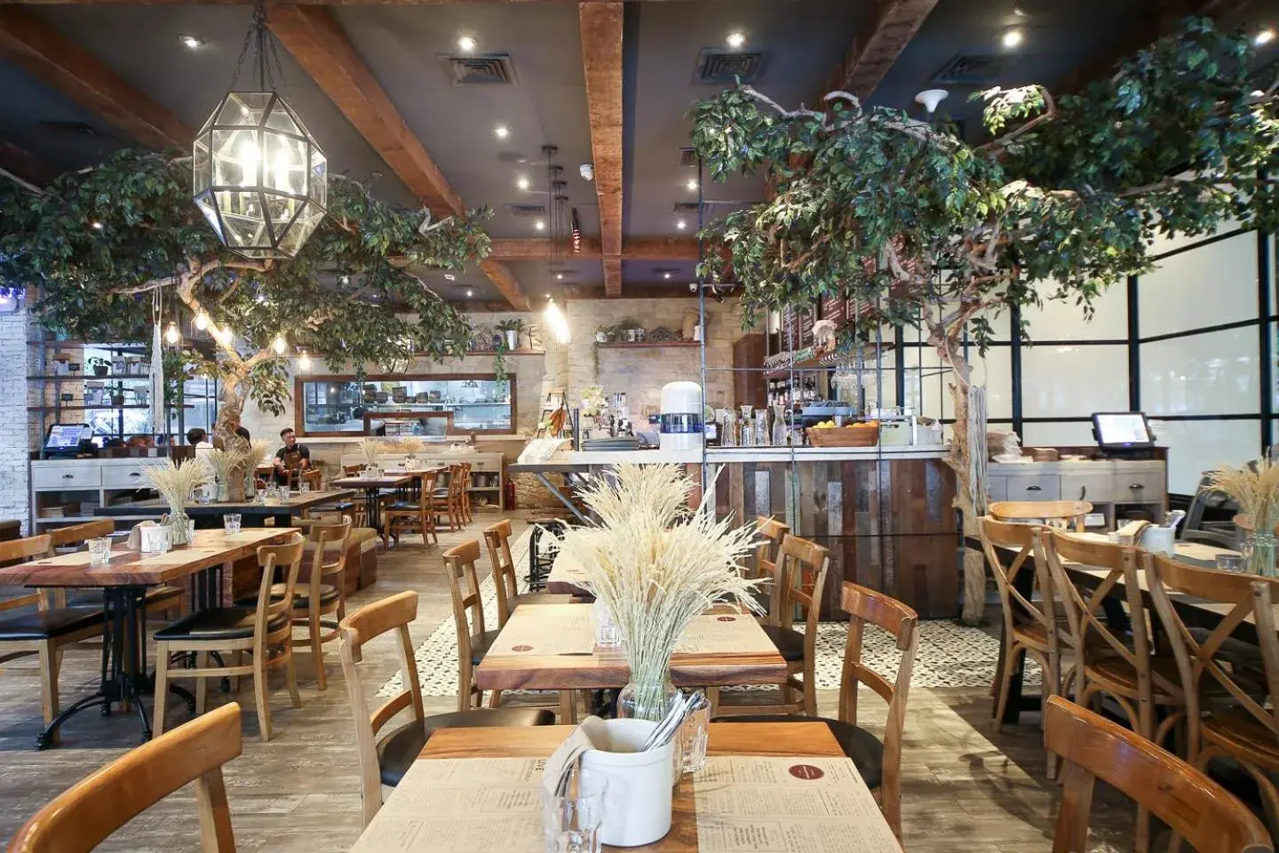 Restaurant/places to eat in Infinity Tower Suites Restaurant/places to eat in Infinity Tower Suites