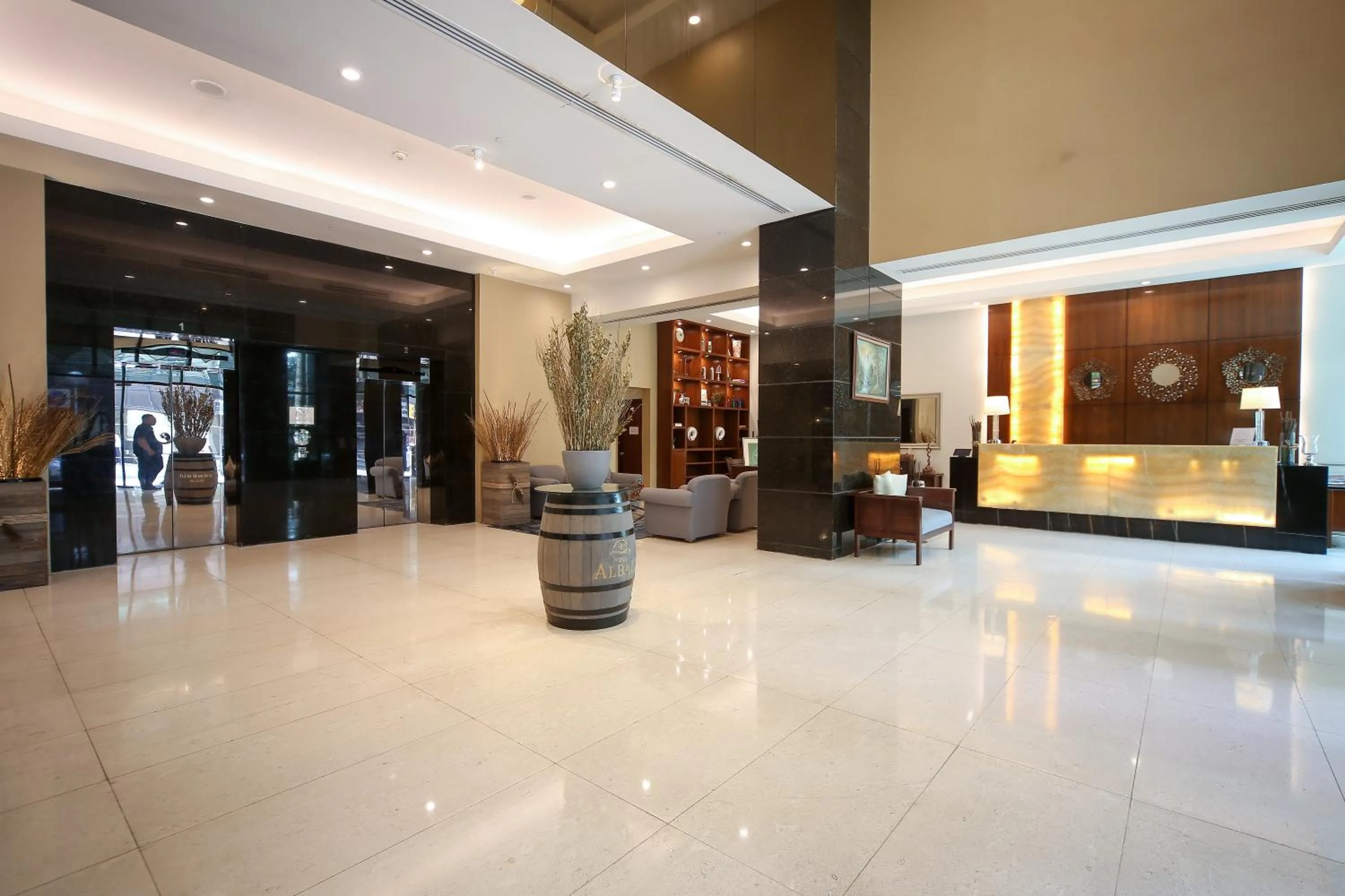Lobby or reception in Infinity Tower Suites