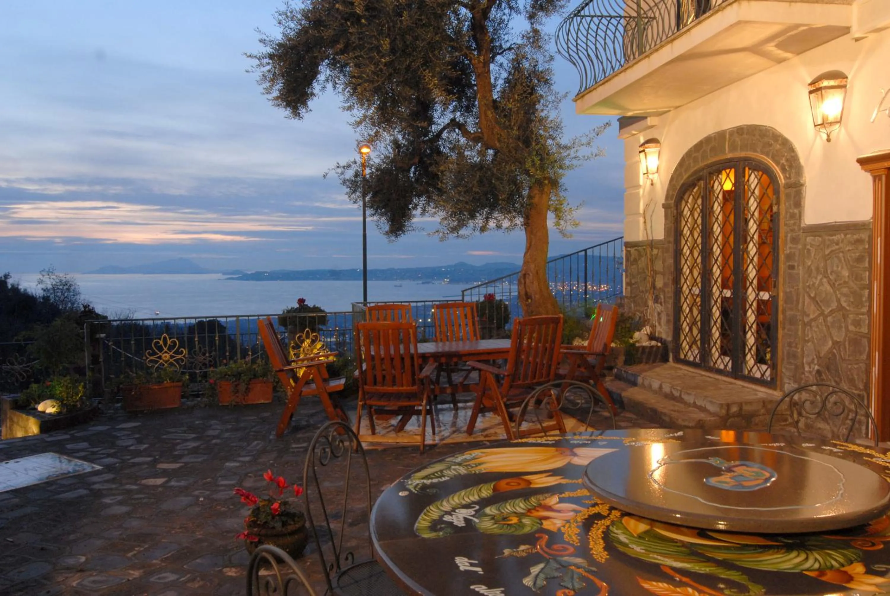 Restaurant/Places to Eat in La Dimora Le Fumarole B&B