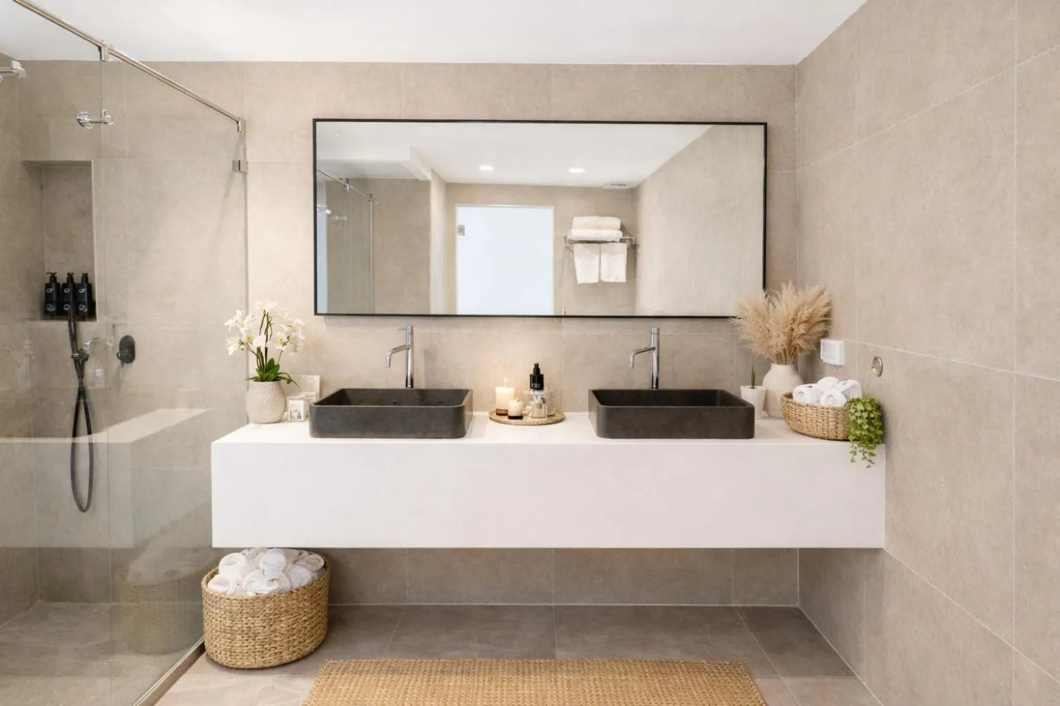 Shower in Sea Executive Suites