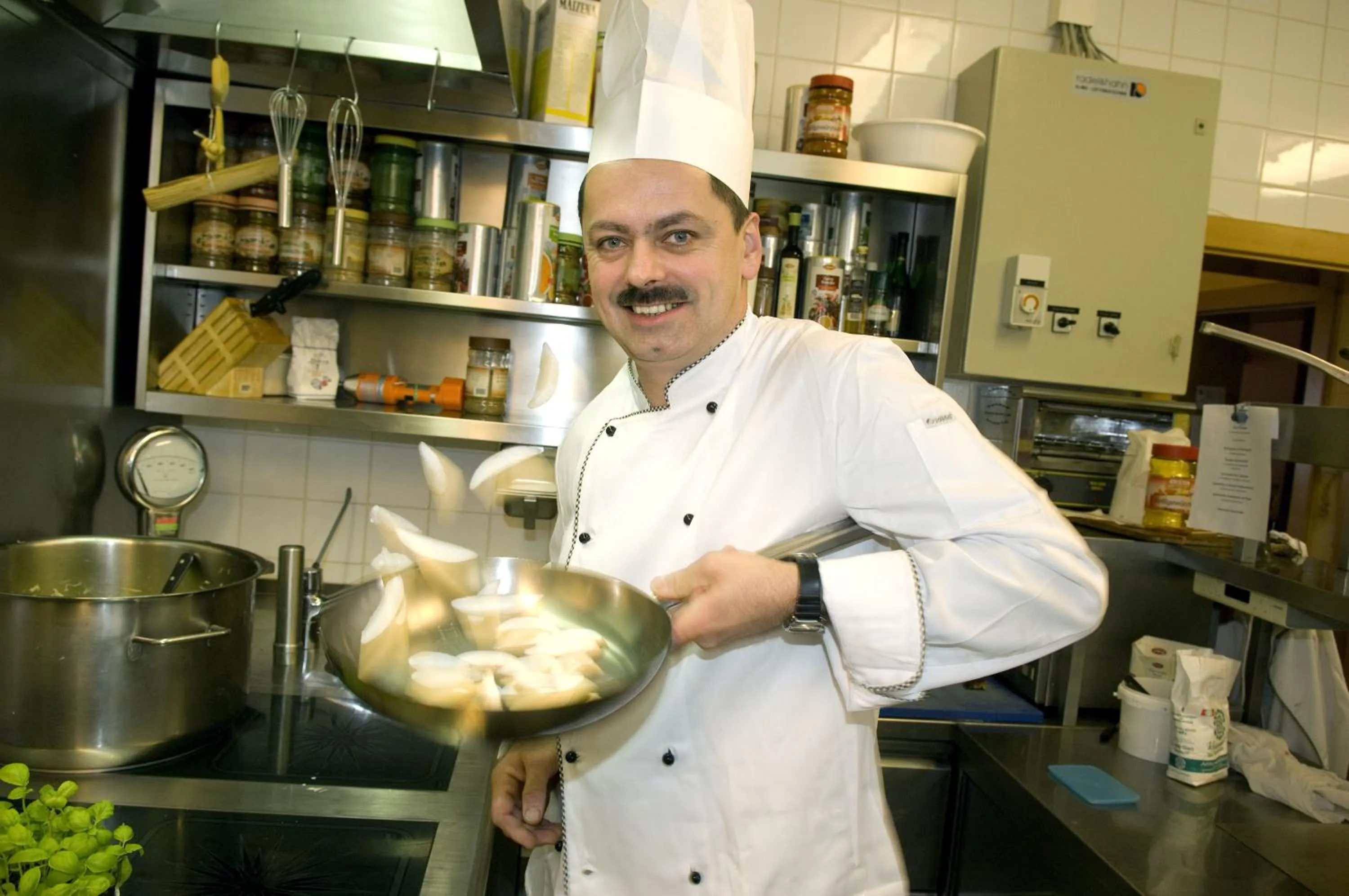 Restaurant/places to eat in Kupfer-Dachl