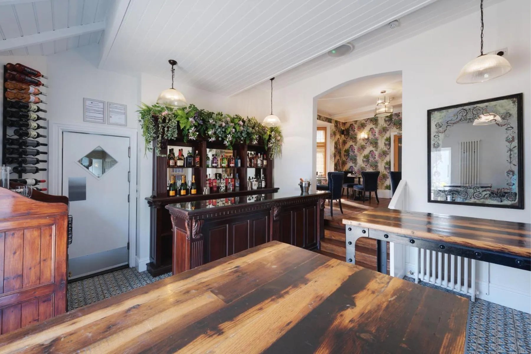 Lounge or bar in Somerset House Boutique Hotel and Restaurant