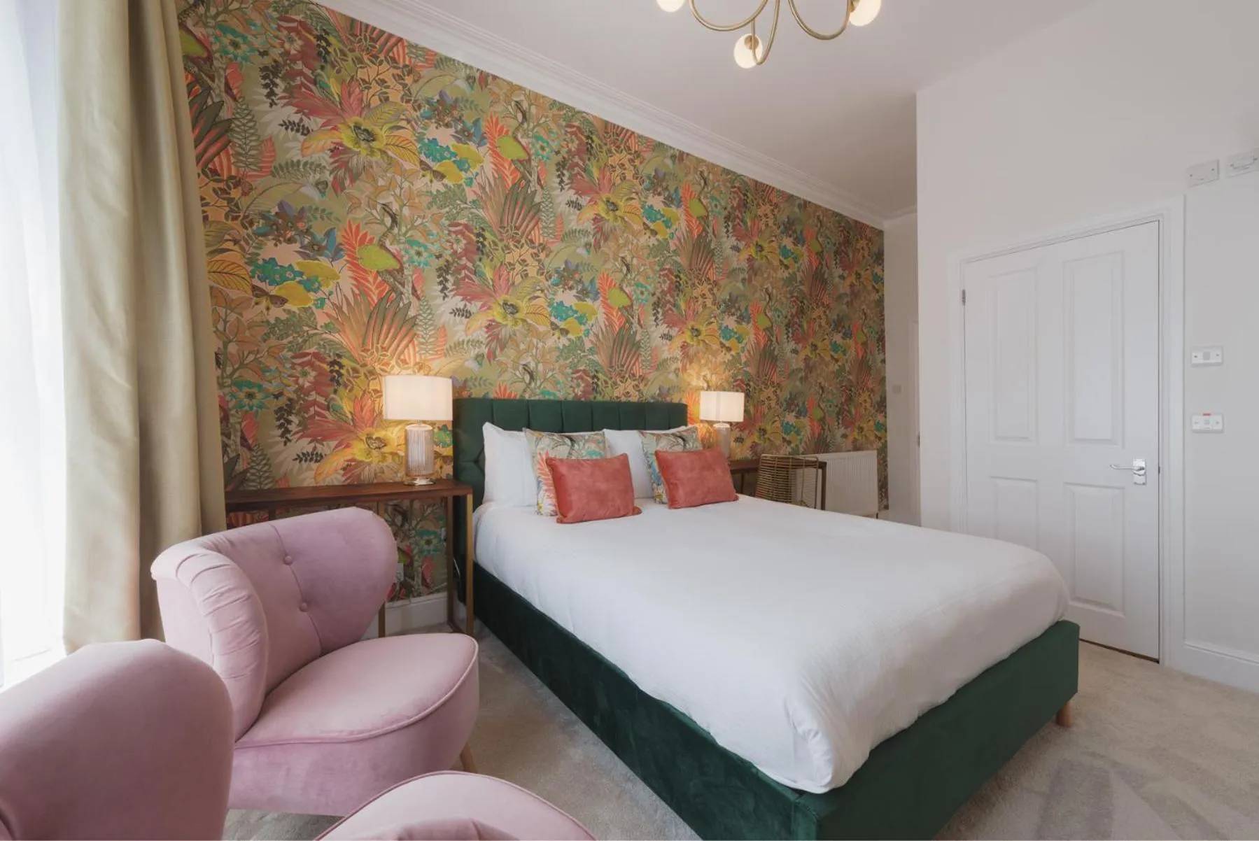 Photo of the whole room, Bed in Somerset House Boutique Hotel and Restaurant